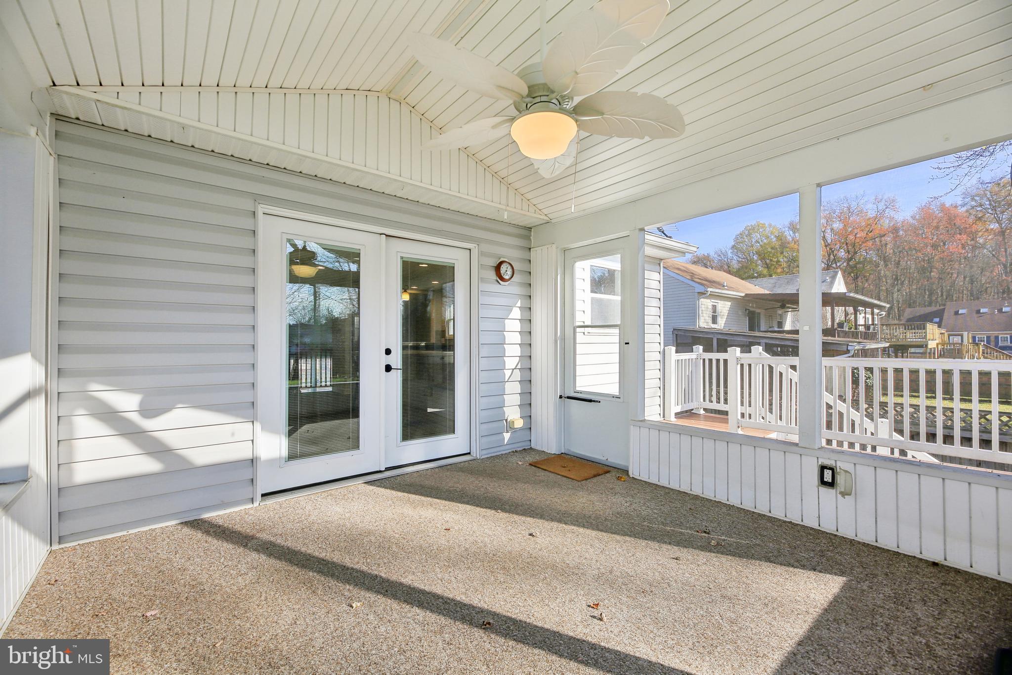 BAY COUNTRY - Residential