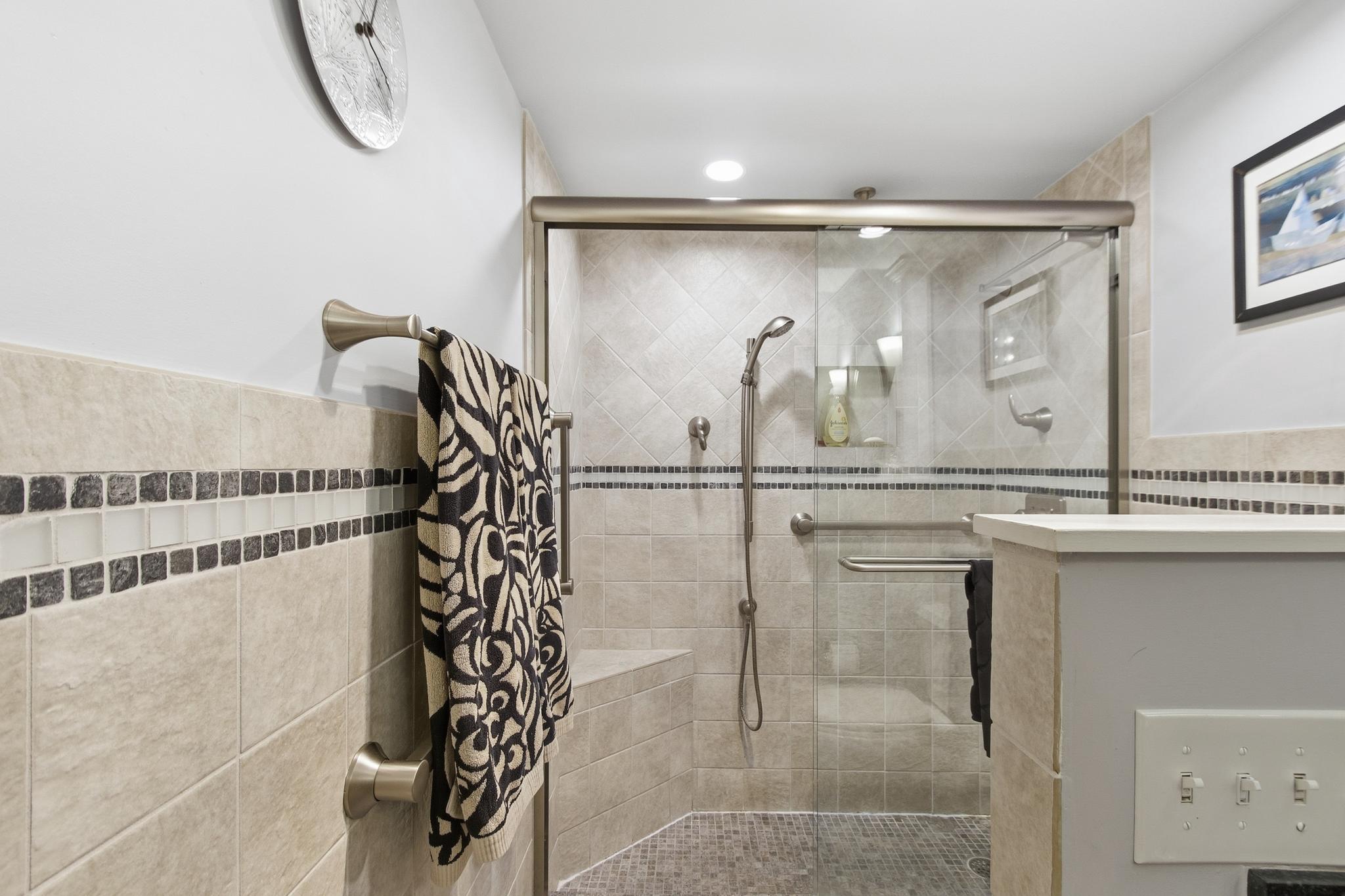 5902 MOUNT EAGLE DRIVE 714