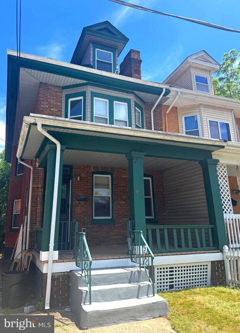 Townhouse For Sale - 48 Atterbury Avenue<br/> TRENTON, NJ 08618