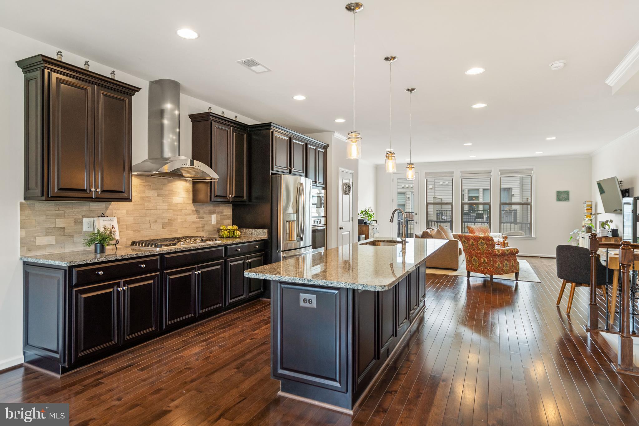 23393 EPPERSON SQUARE