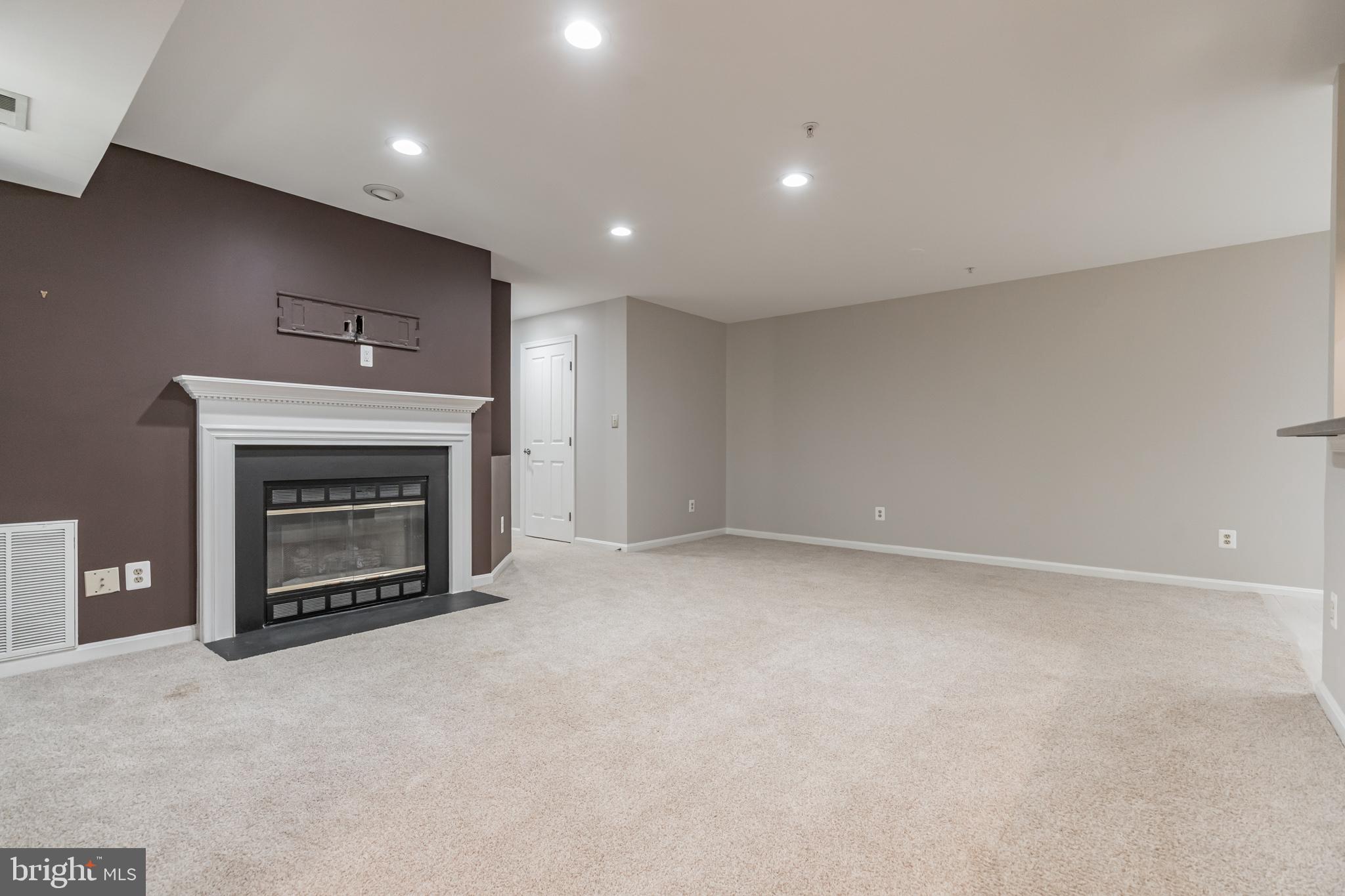 FAIRMONT CONDO - Residential Lease