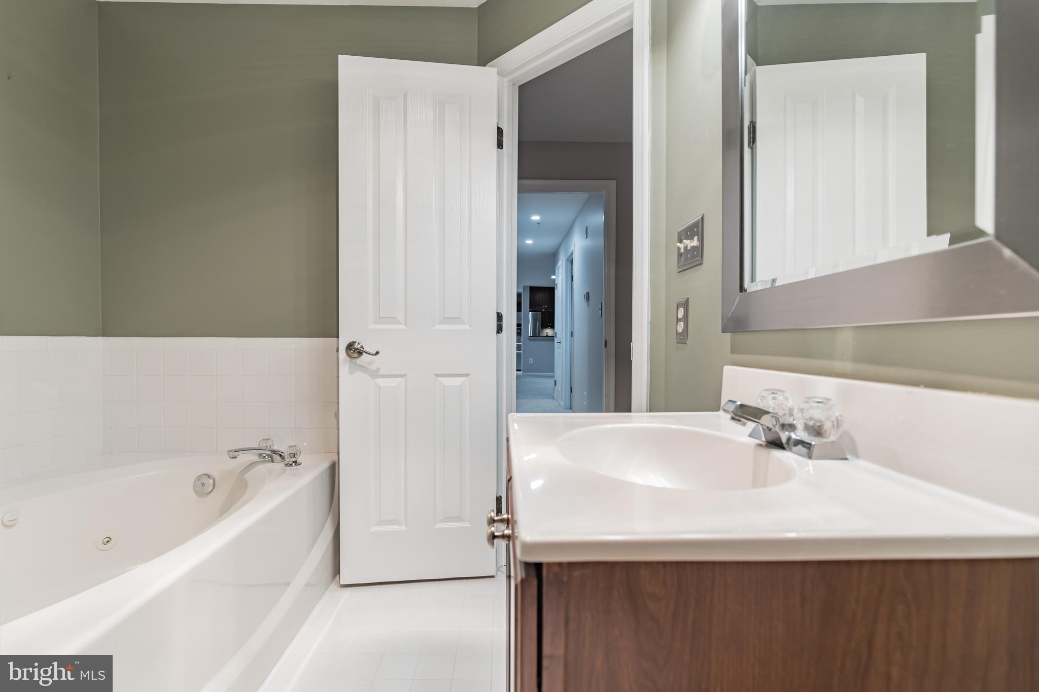 FAIRMONT CONDO - Residential Lease