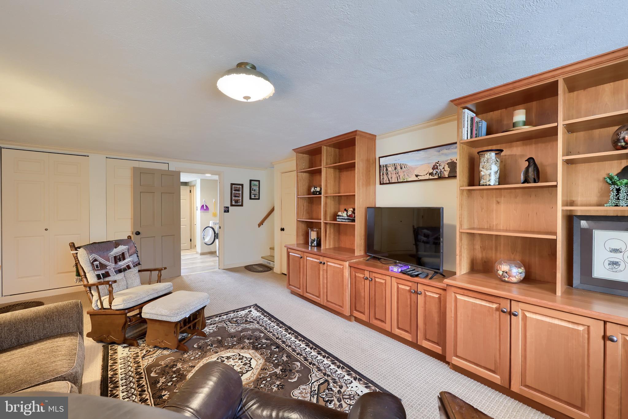 WHITFIELD - Residential