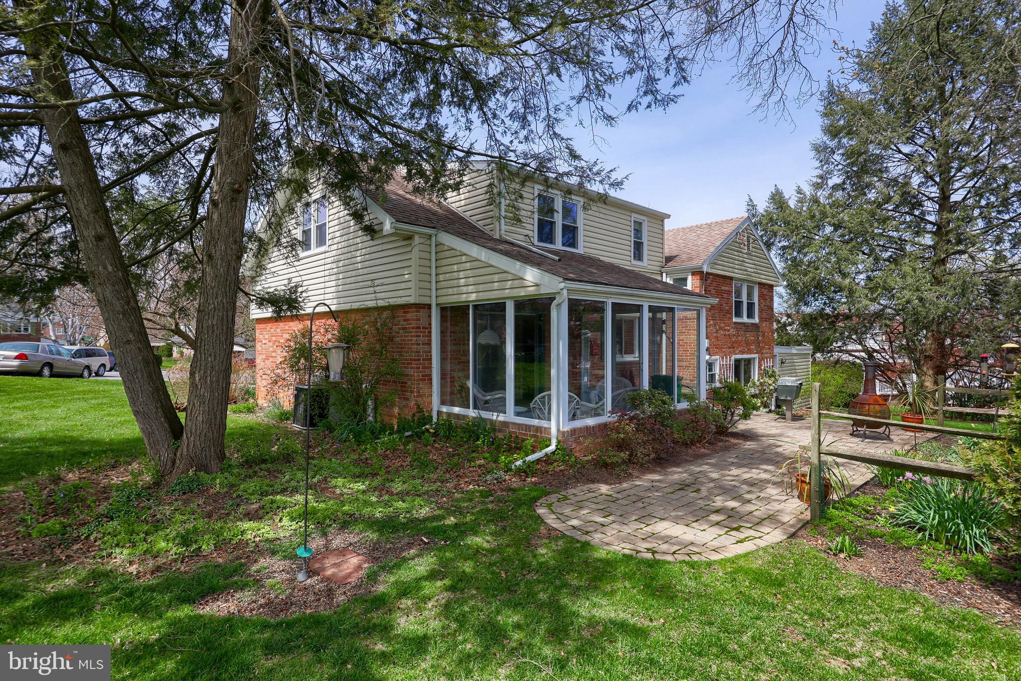 WHITFIELD - Residential