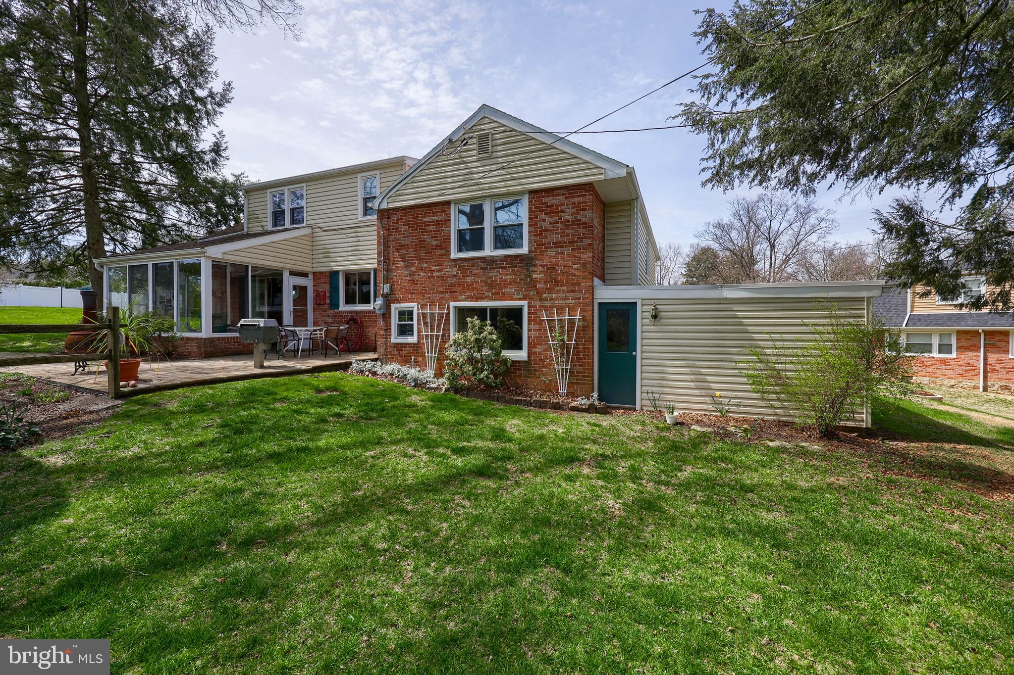 WHITFIELD - Residential