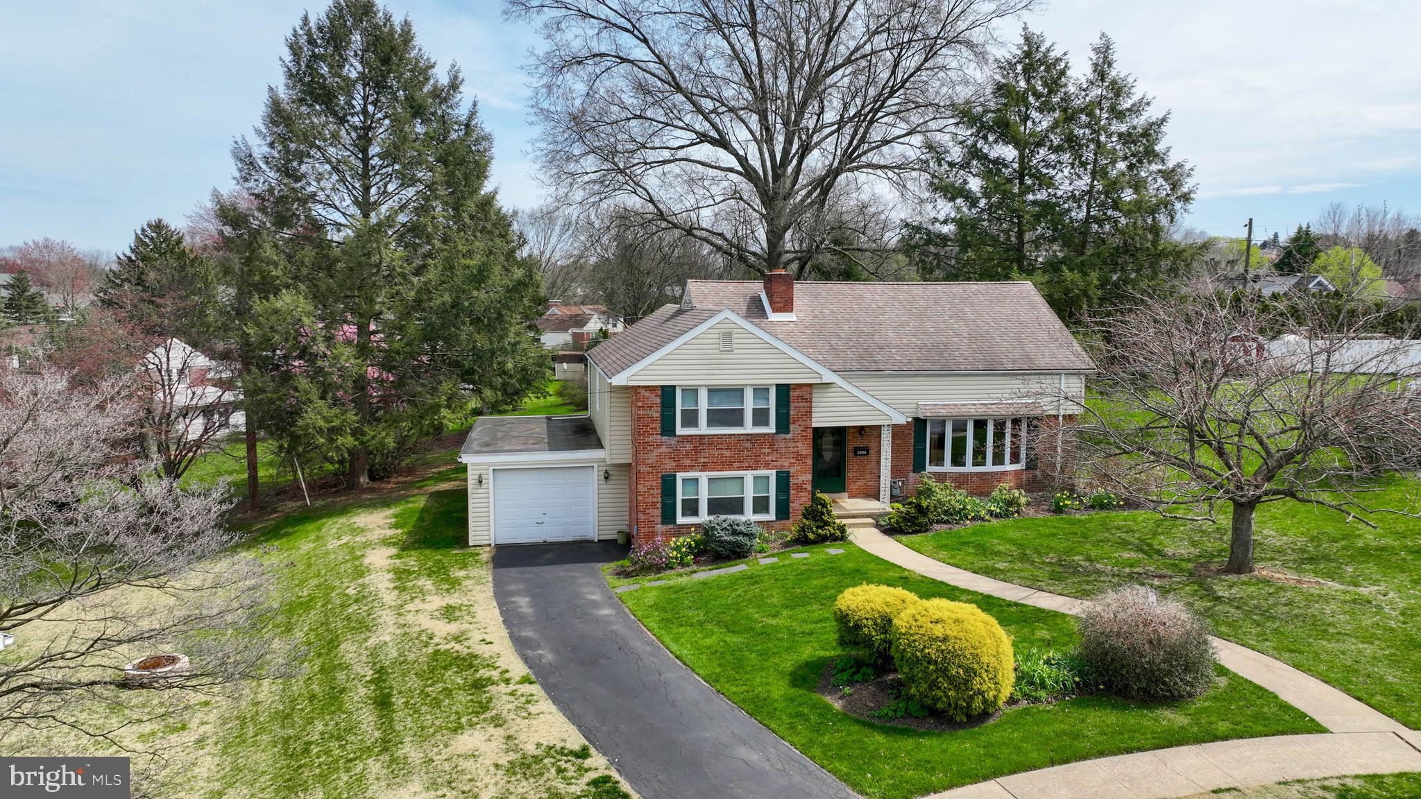 WHITFIELD - Residential