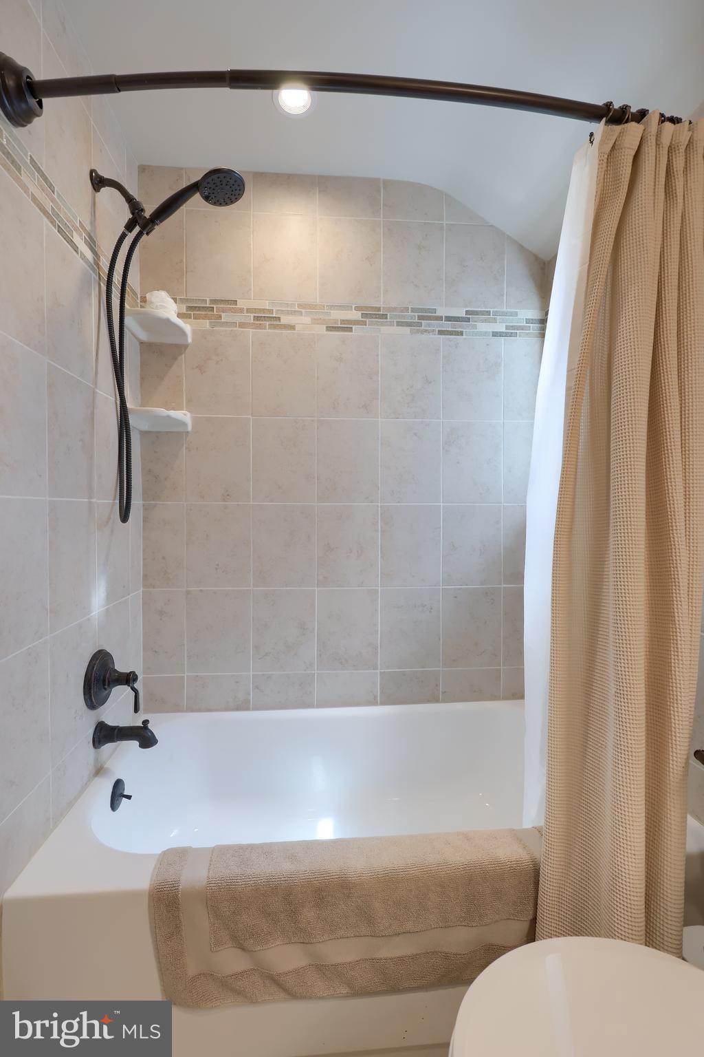 WHITFIELD - Residential