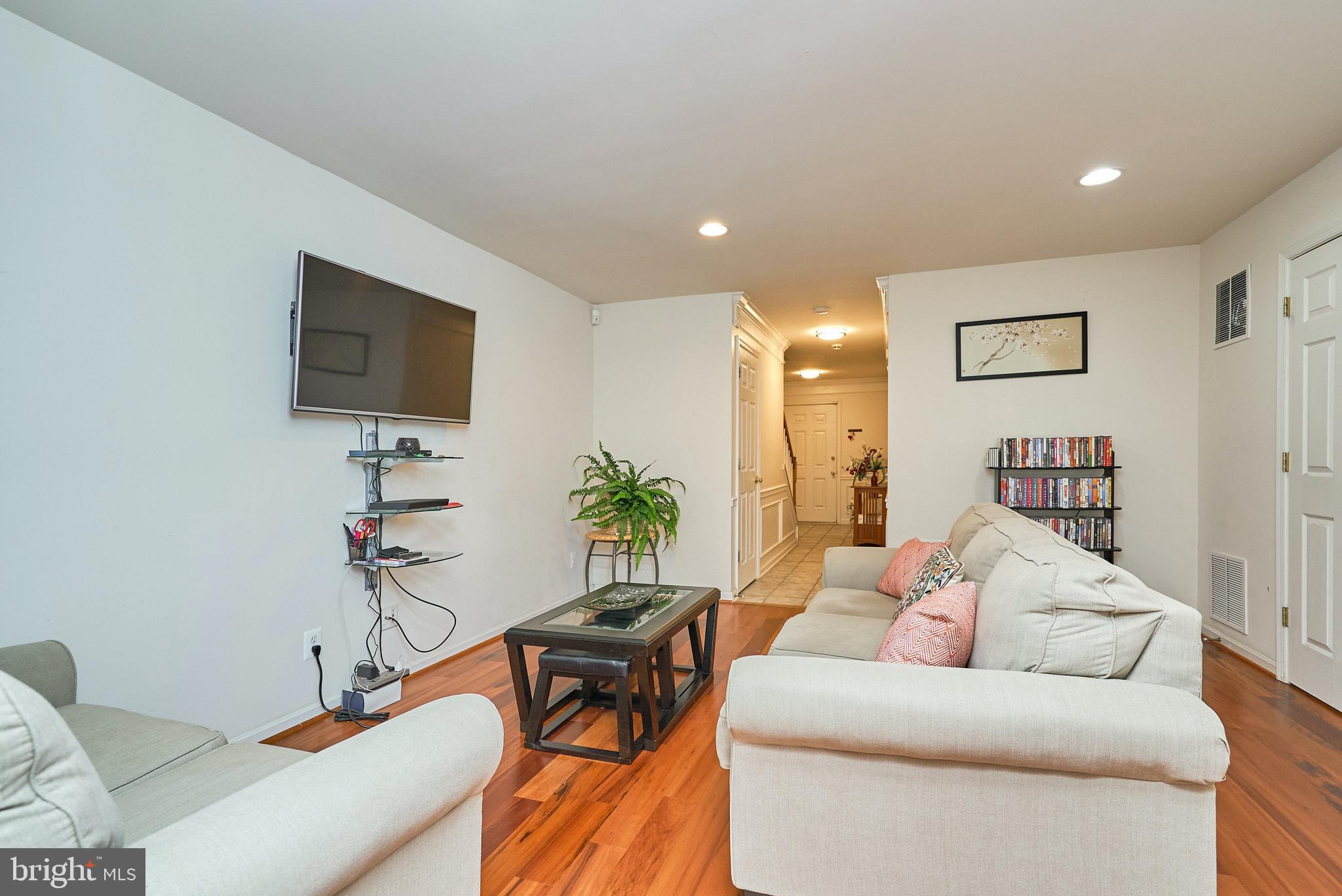 DEERFIELD RIDGE - Residential Lease