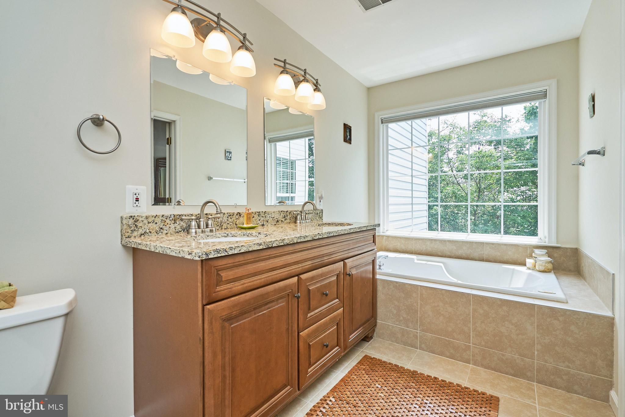 DEERFIELD RIDGE - Residential Lease