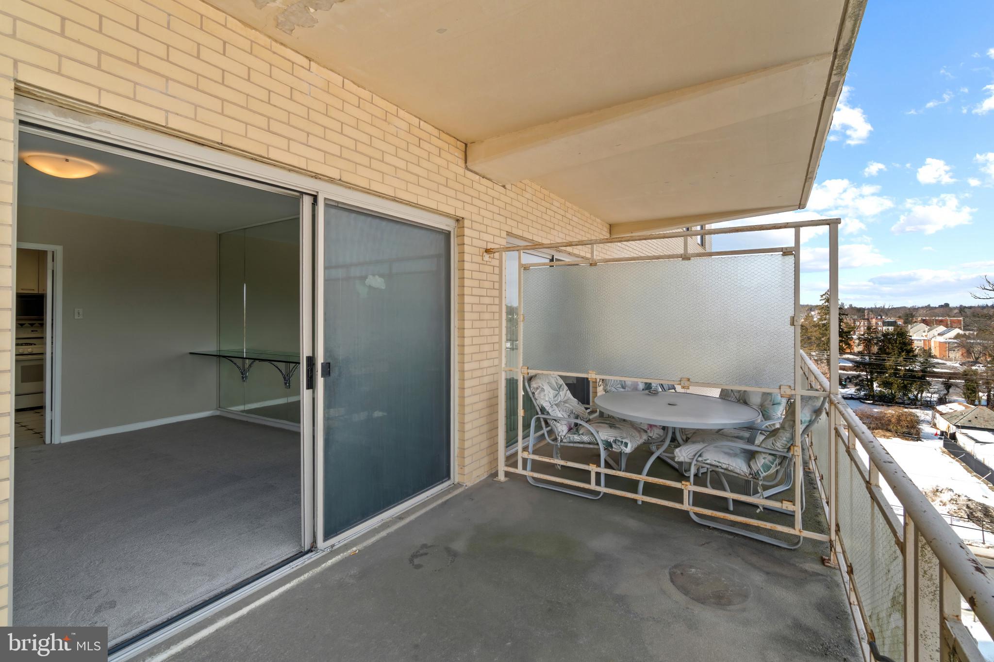 PARK TOWERS WEST - Residential