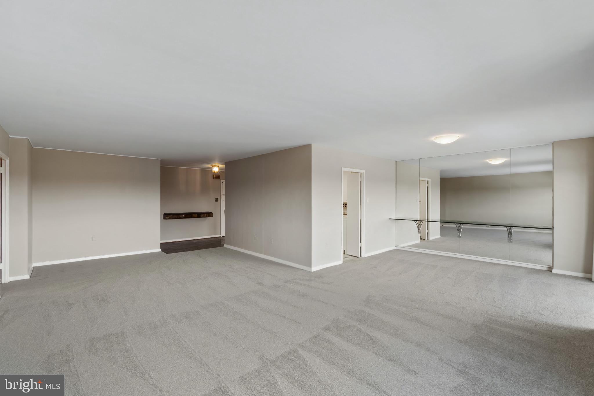 PARK TOWERS WEST - Residential