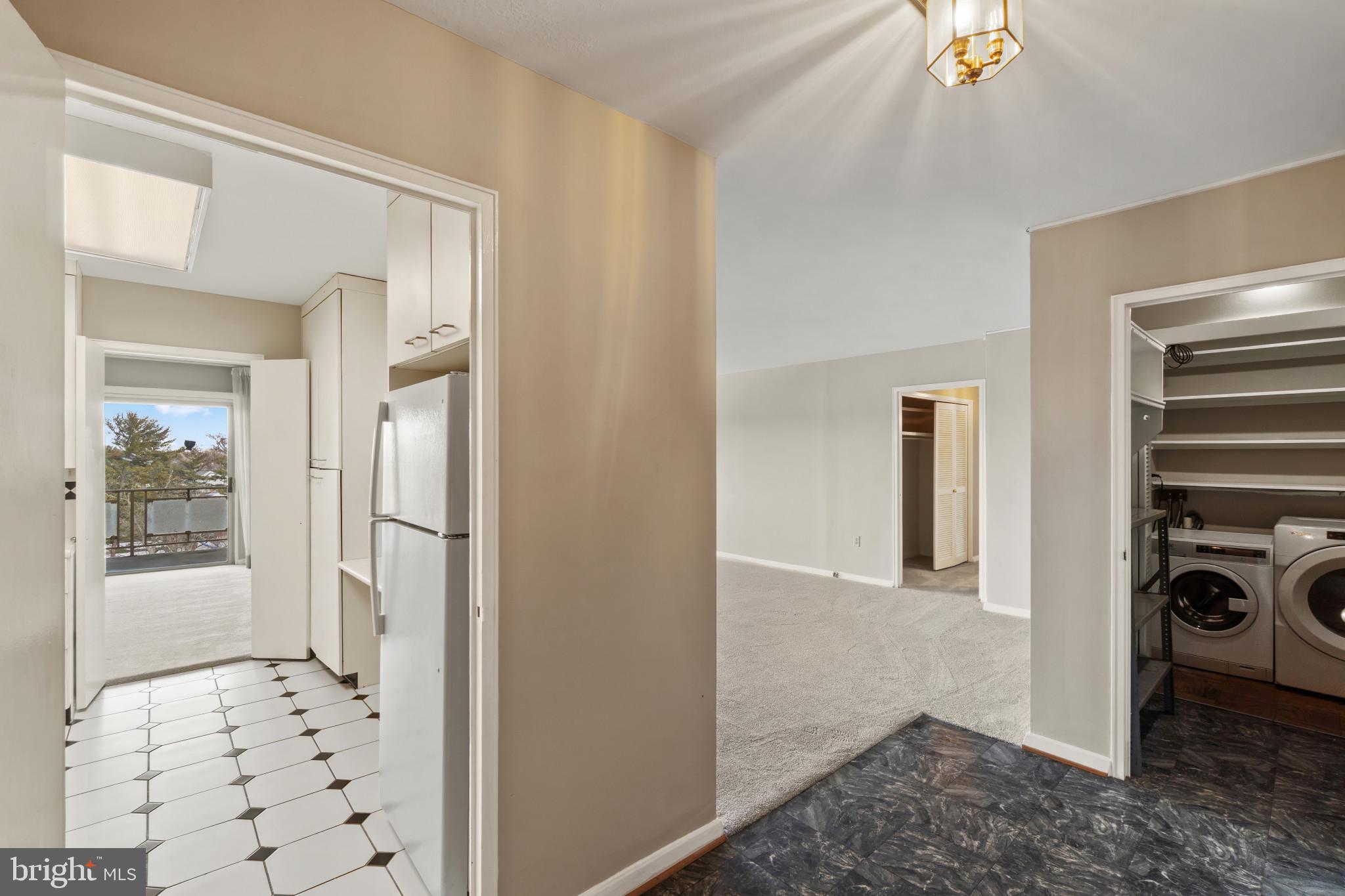 PARK TOWERS WEST - Residential