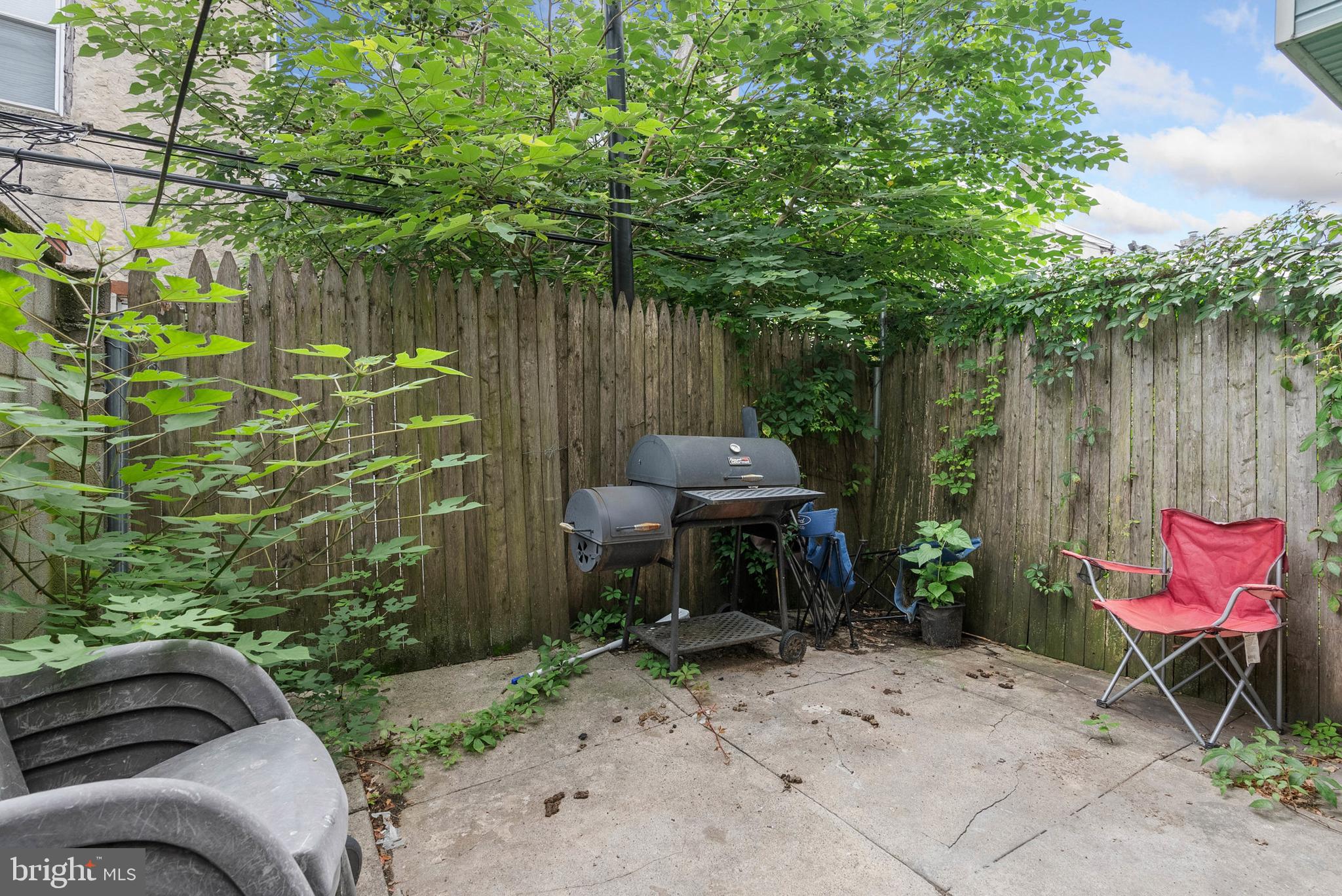 POINT BREEZE - Residential