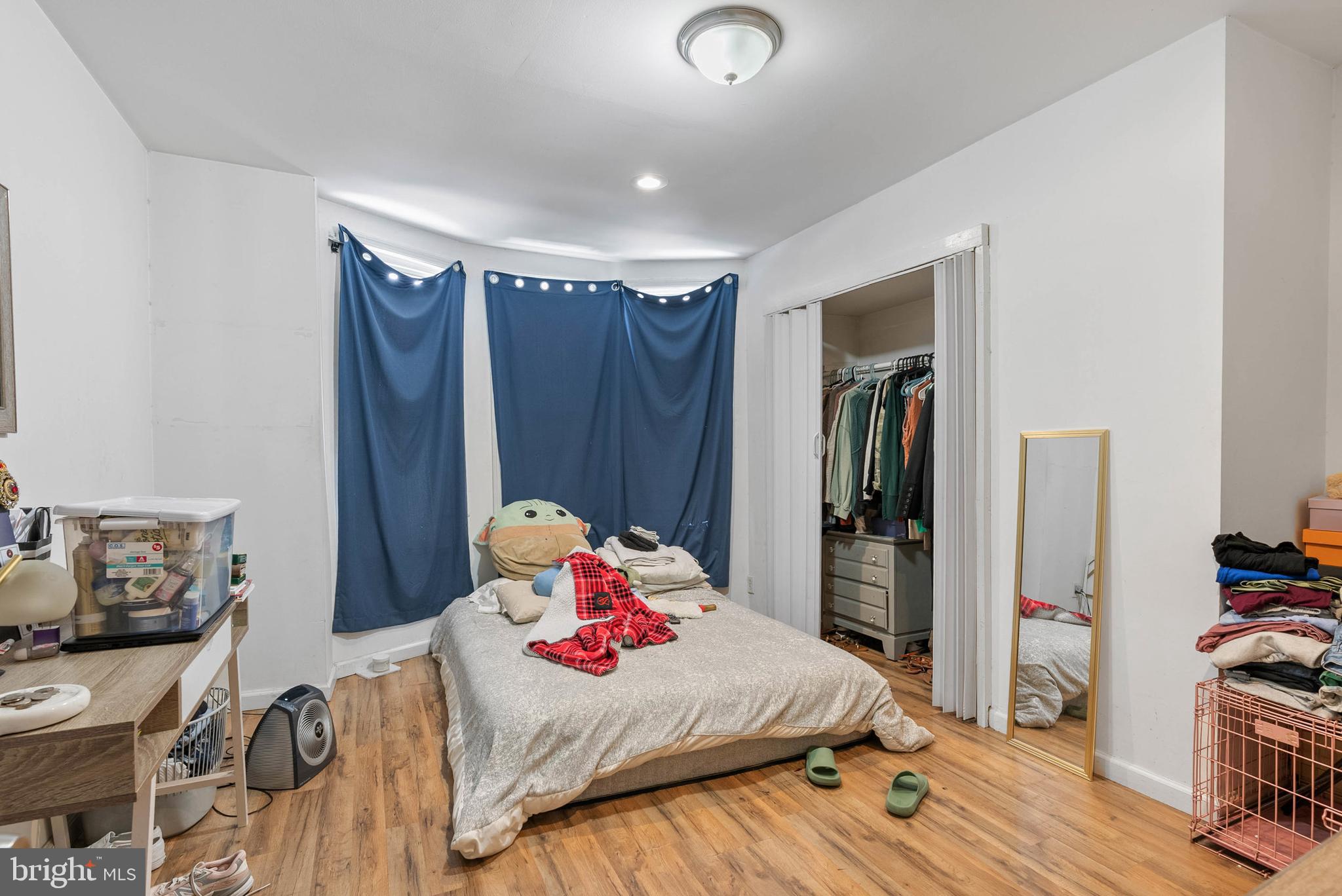 POINT BREEZE - Residential