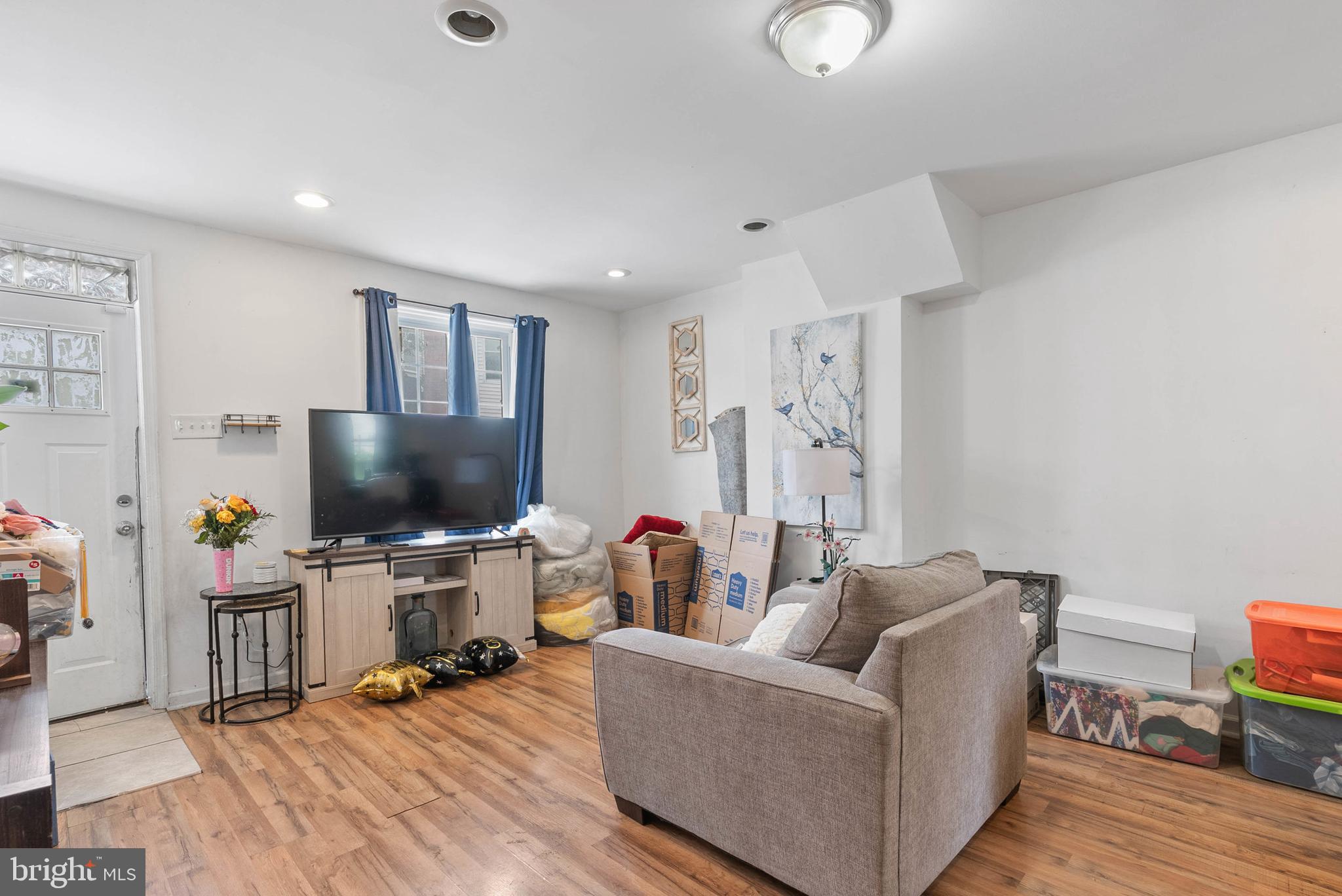 POINT BREEZE - Residential