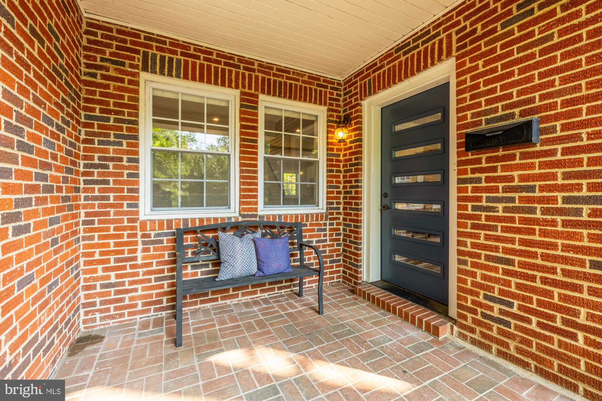 1406 LAWRENCE STREET NE