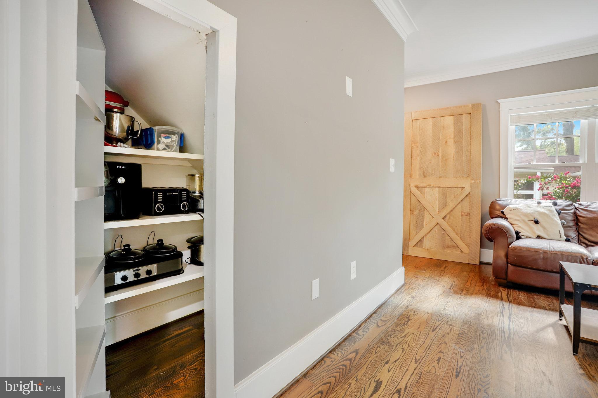 DUNN LORING WOODS - Residential