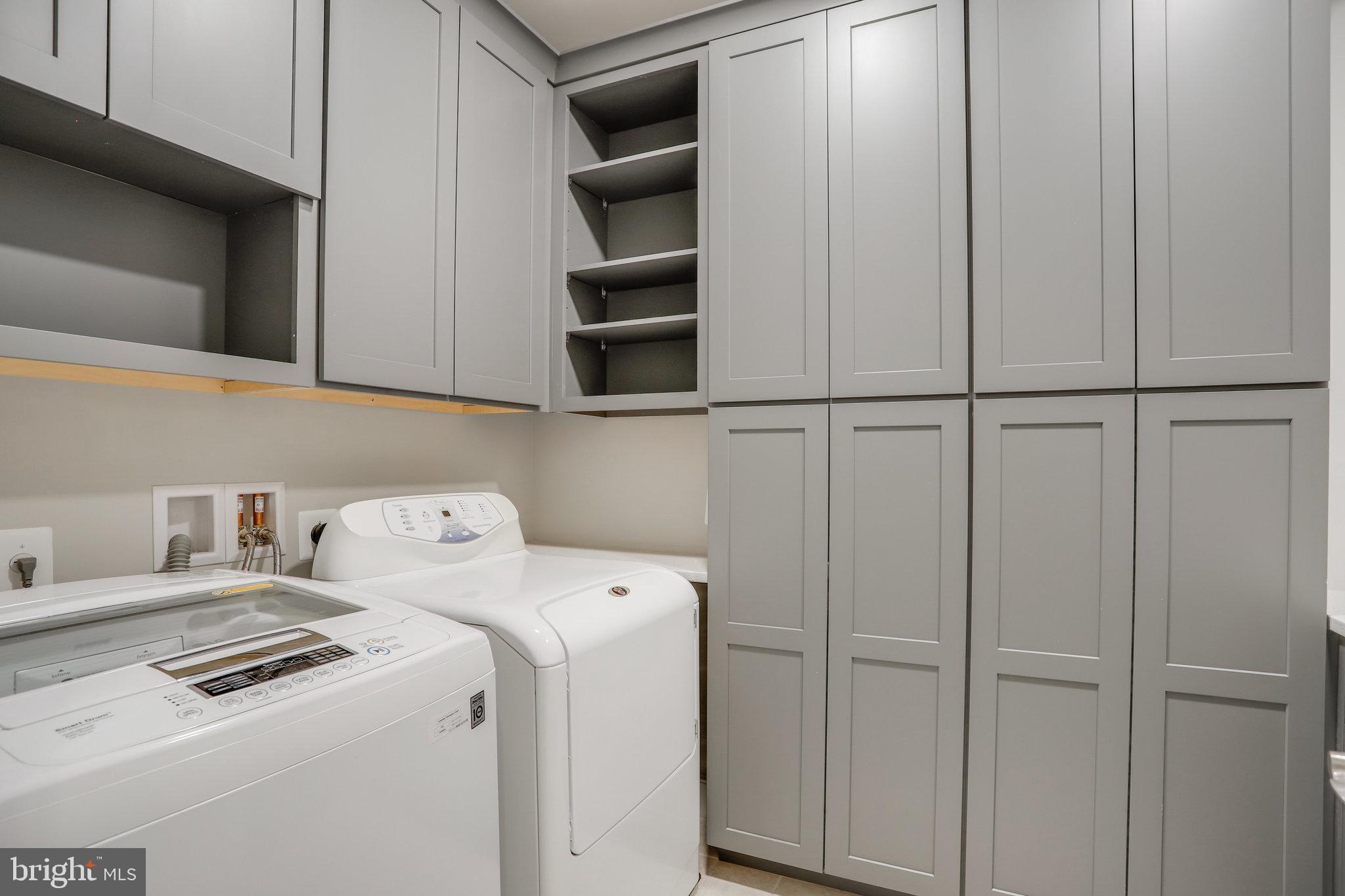 DUNN LORING WOODS - Residential