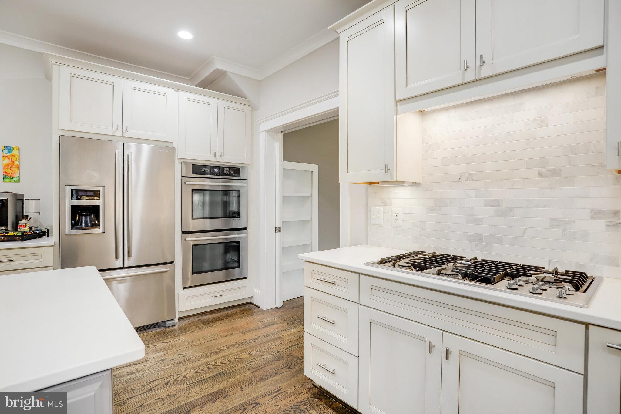 DUNN LORING WOODS - Residential