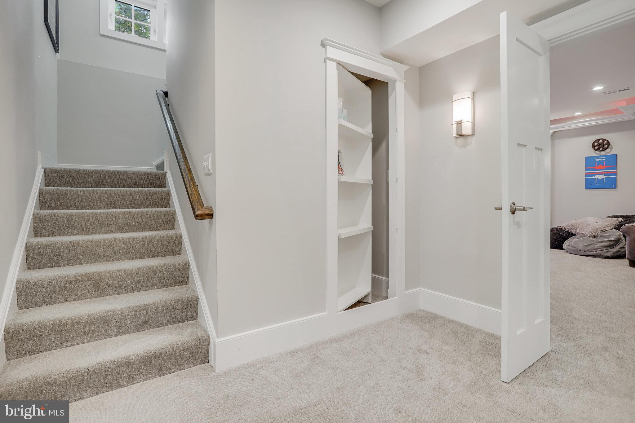 DUNN LORING WOODS - Residential