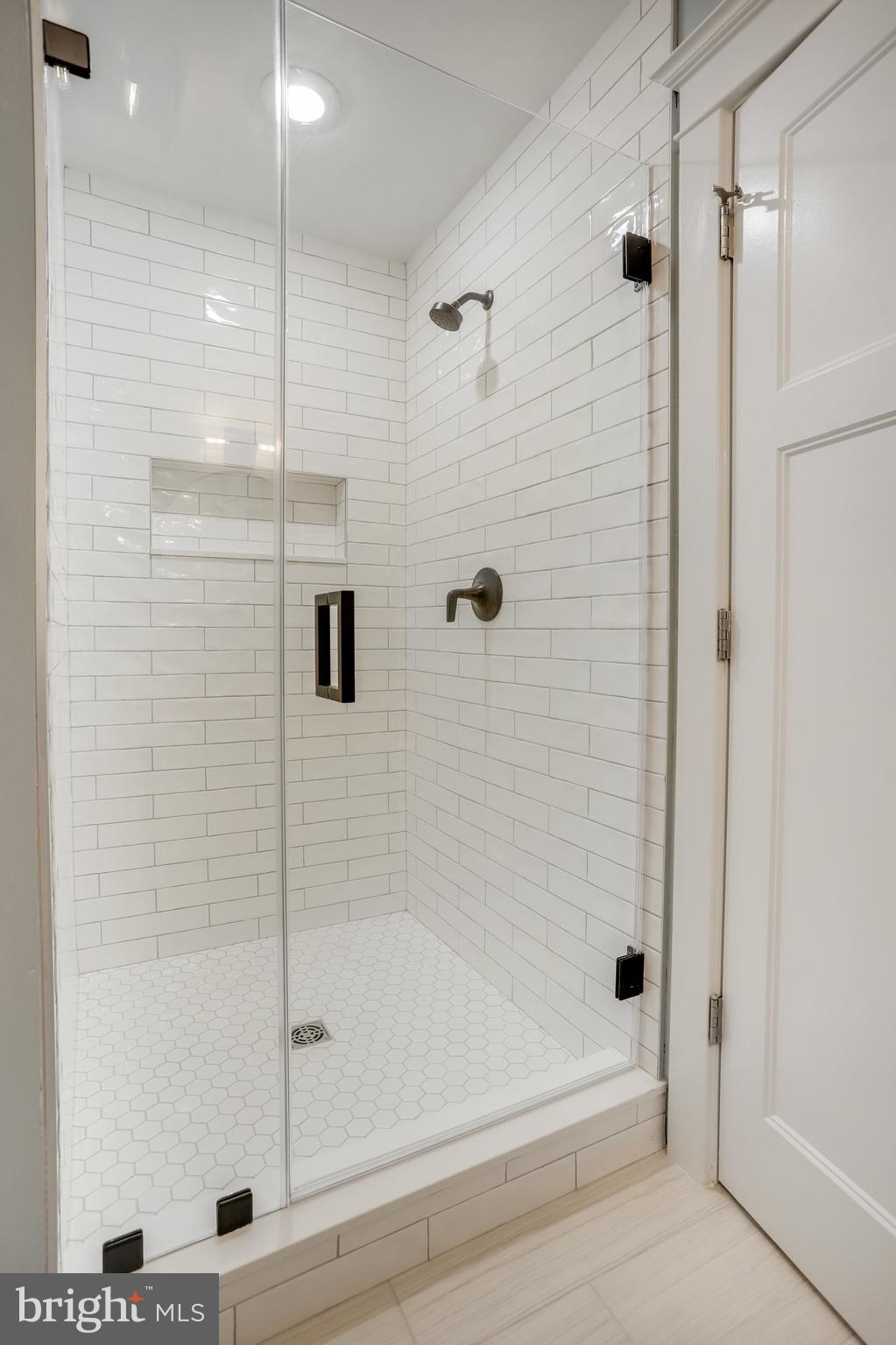 DUNN LORING WOODS - Residential