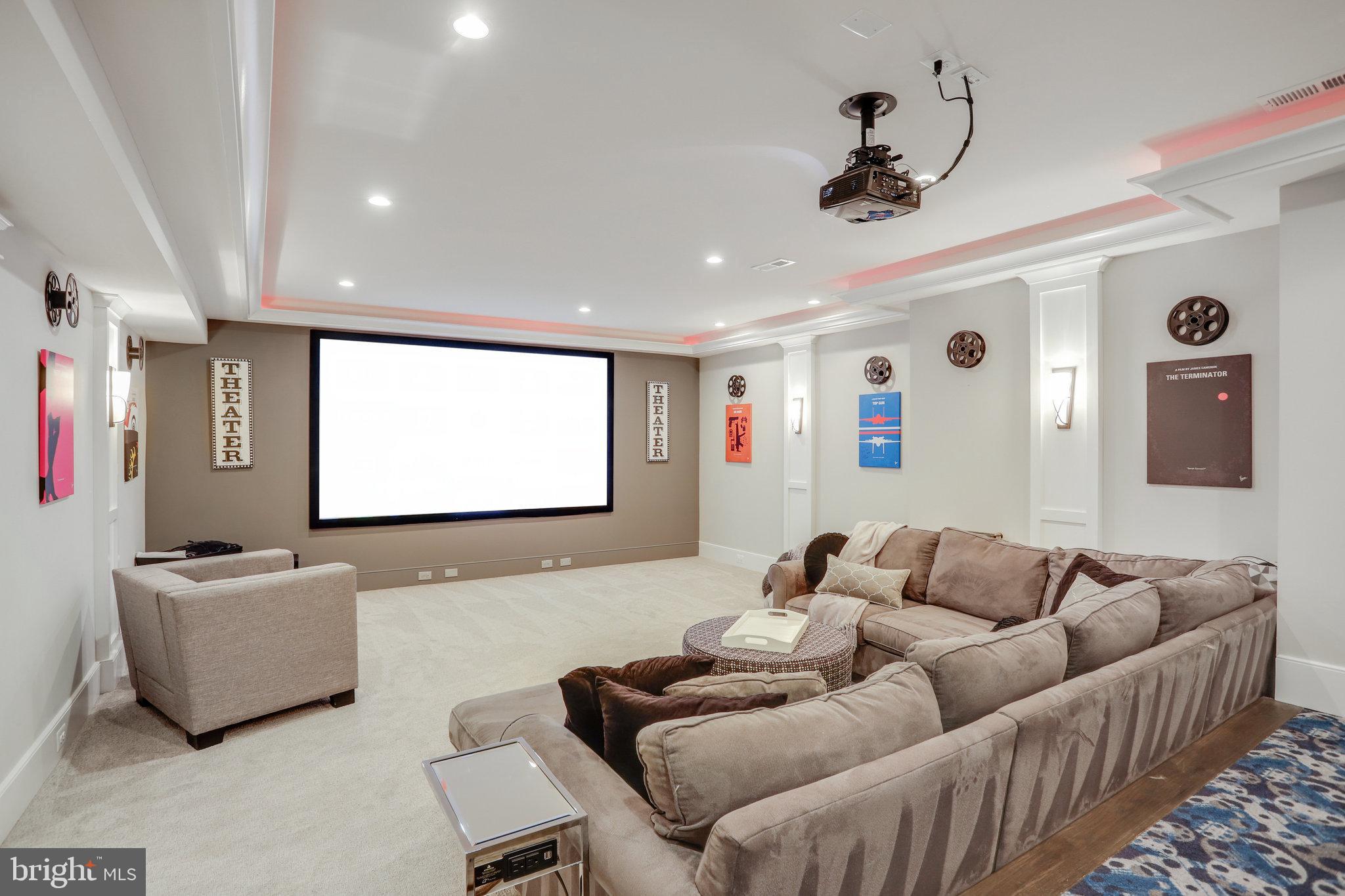 DUNN LORING WOODS - Residential