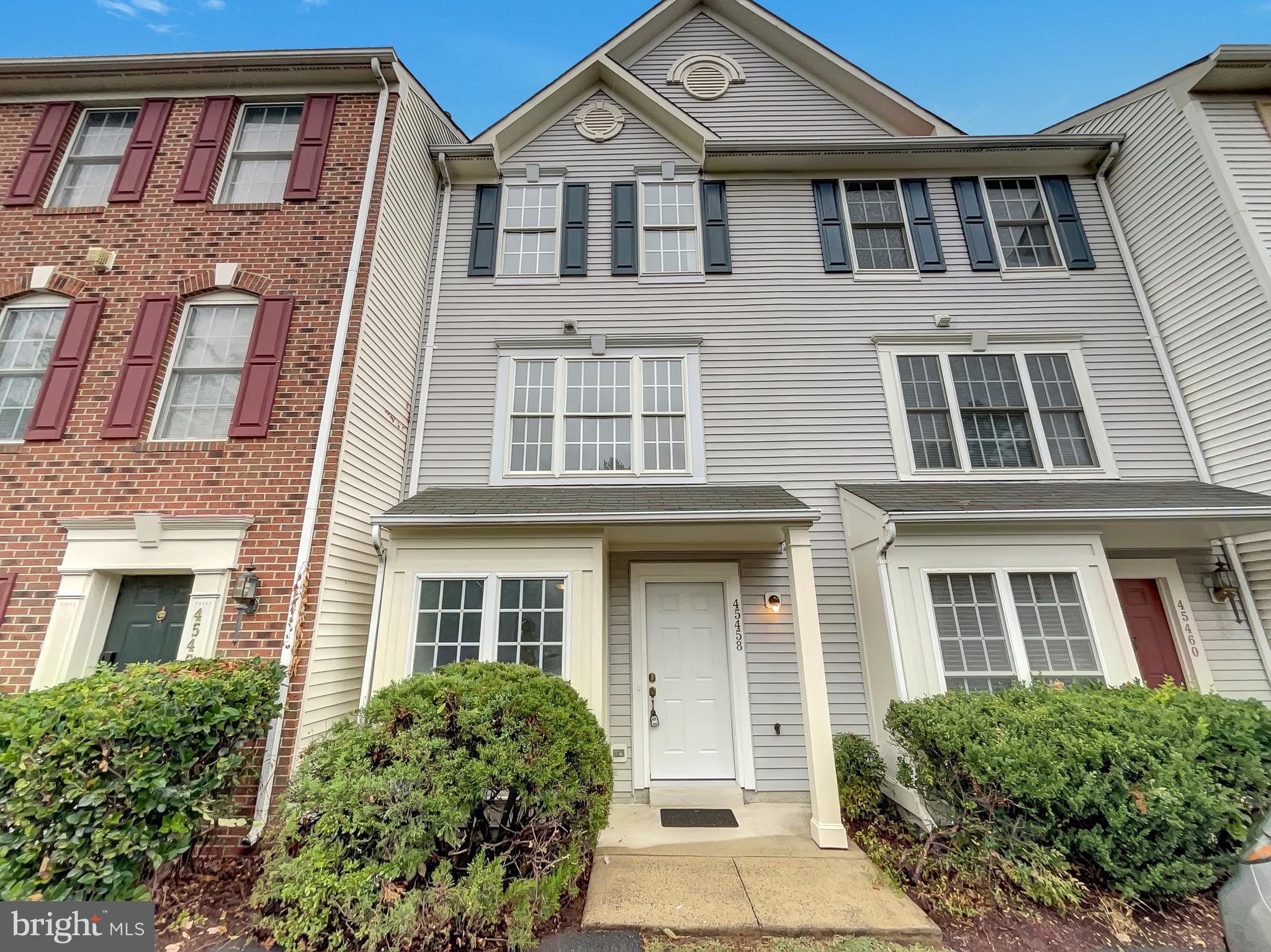 TRAILSIDE - Residential