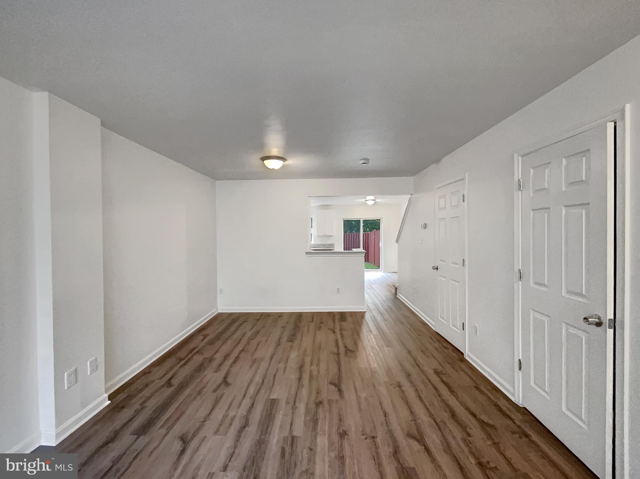 45458 OAK TRAIL SQUARE