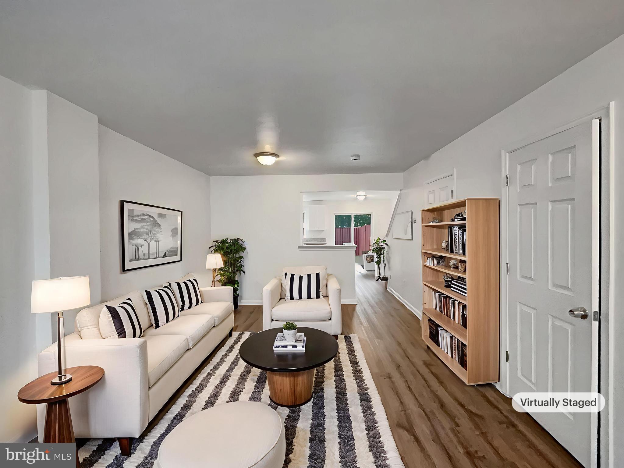 45458 OAK TRAIL SQUARE