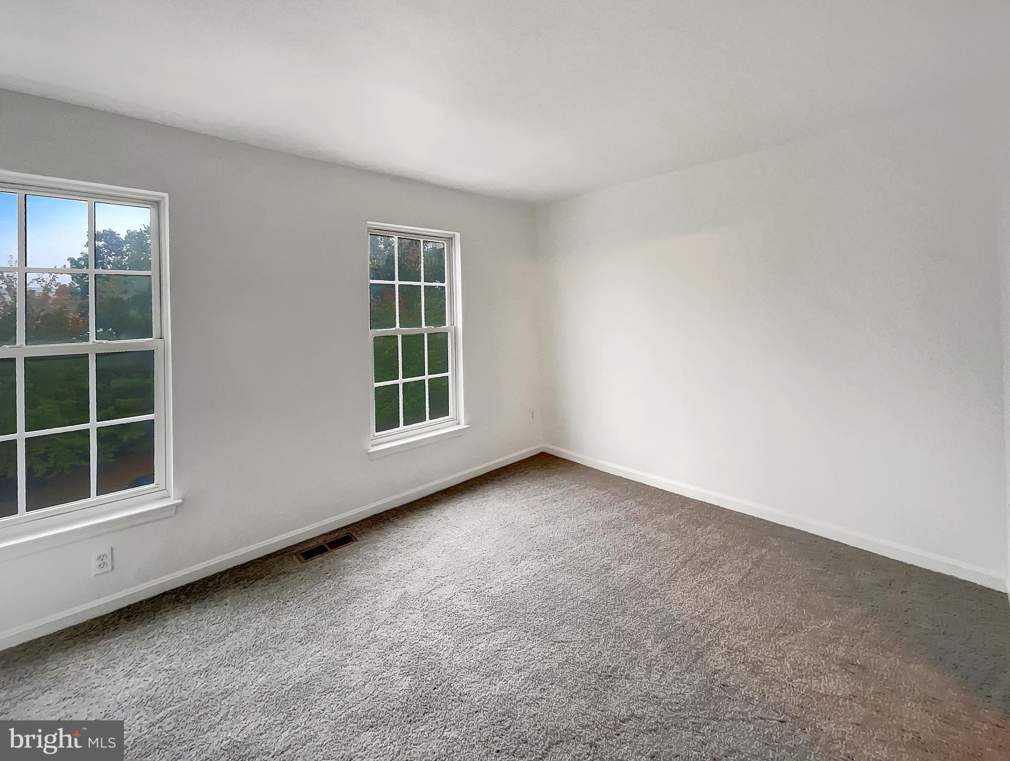 45458 OAK TRAIL SQUARE