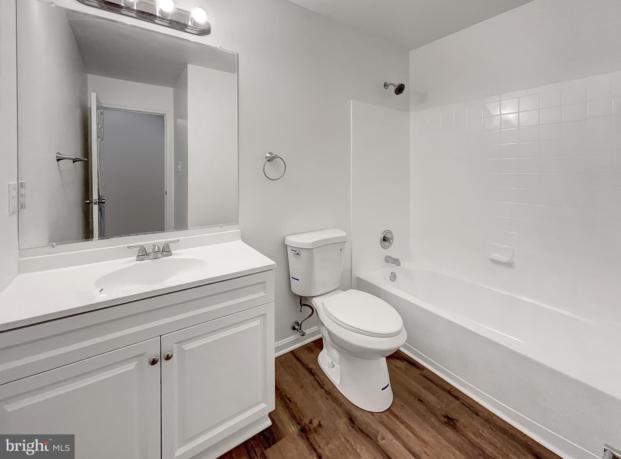 TRAILSIDE - Residential