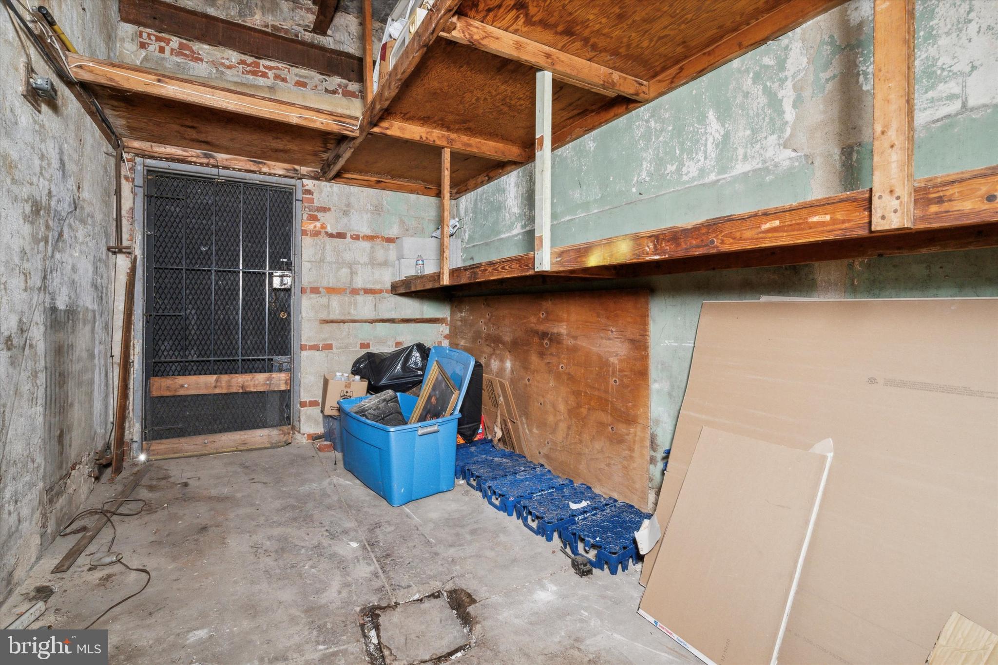 POINT BREEZE - Residential