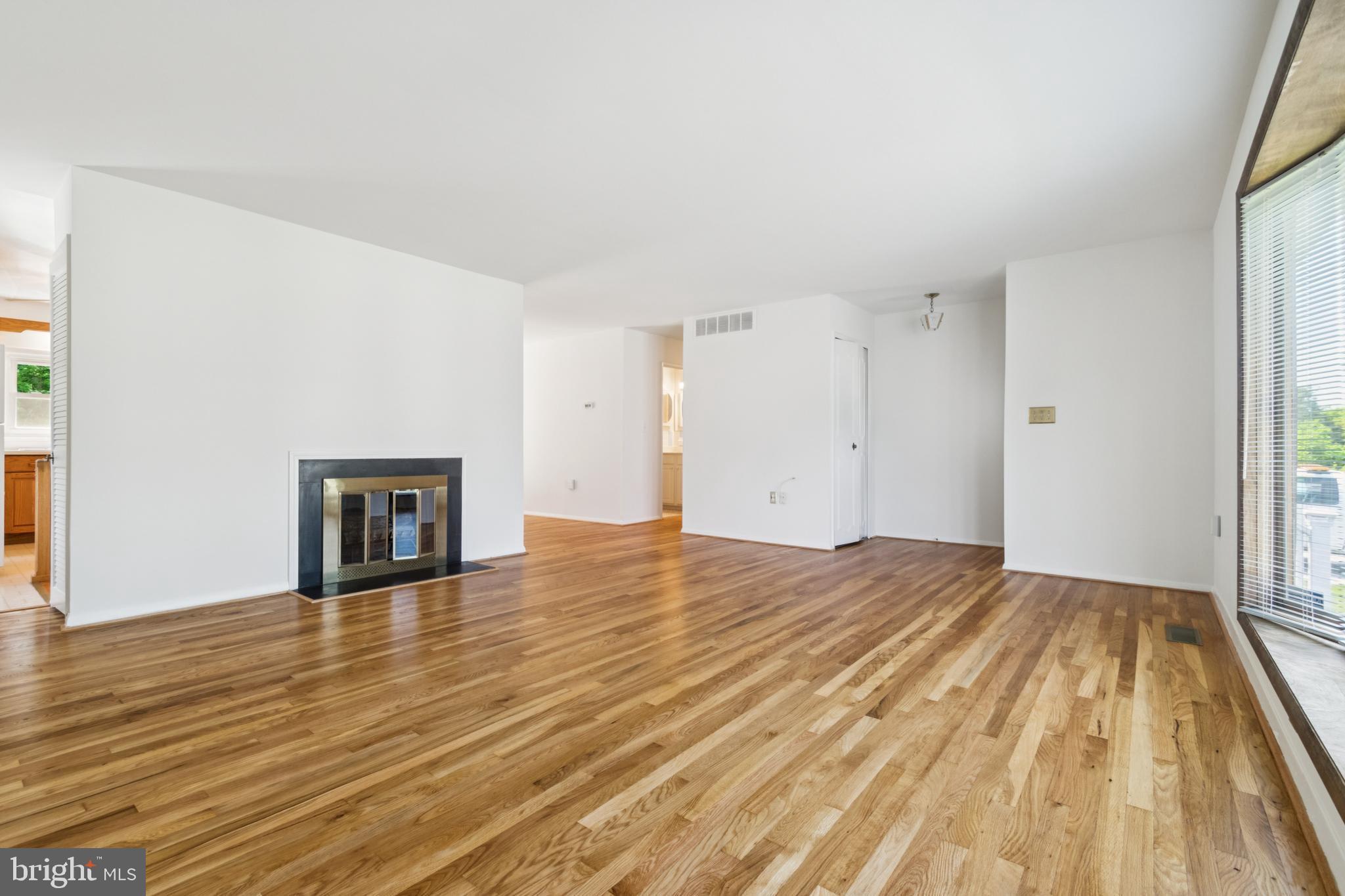 243 IRONSHIRE S