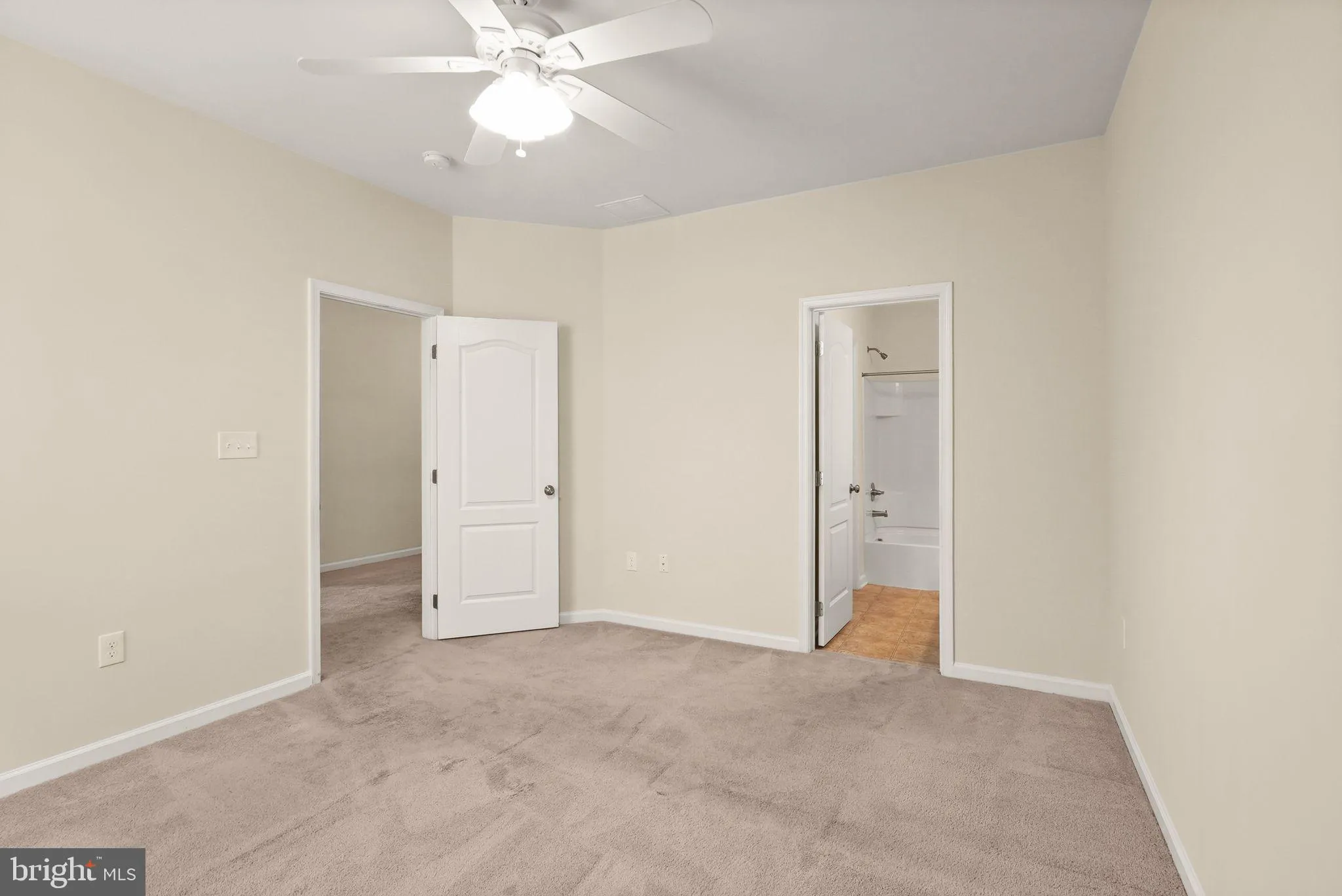 Gainesville, Virginia 20155, United States, 4 Bedrooms Bedrooms, ,5 BathroomsBathrooms,Residential,Coming Soon,177708