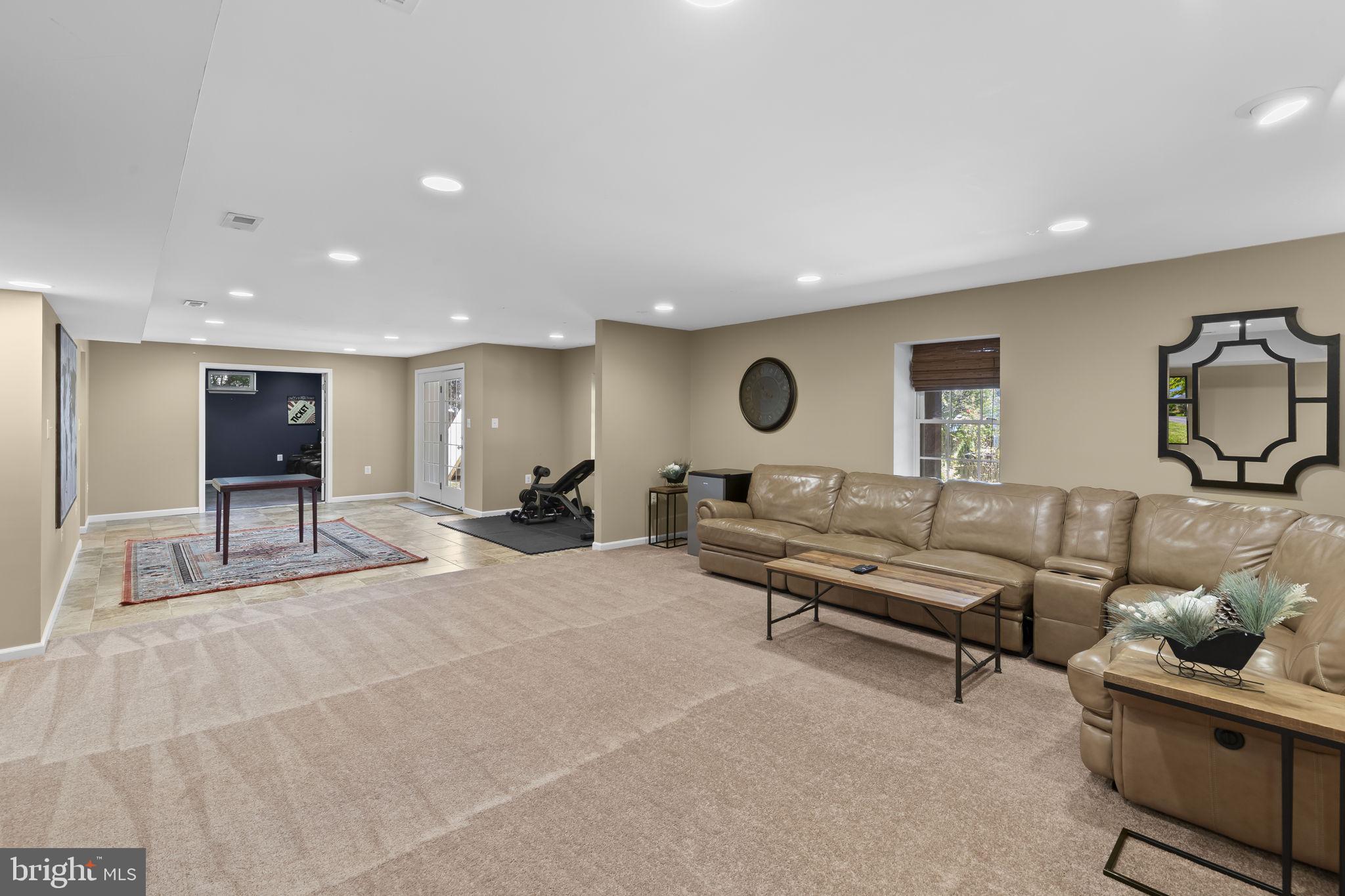 CHAPEL GROVE - Residential