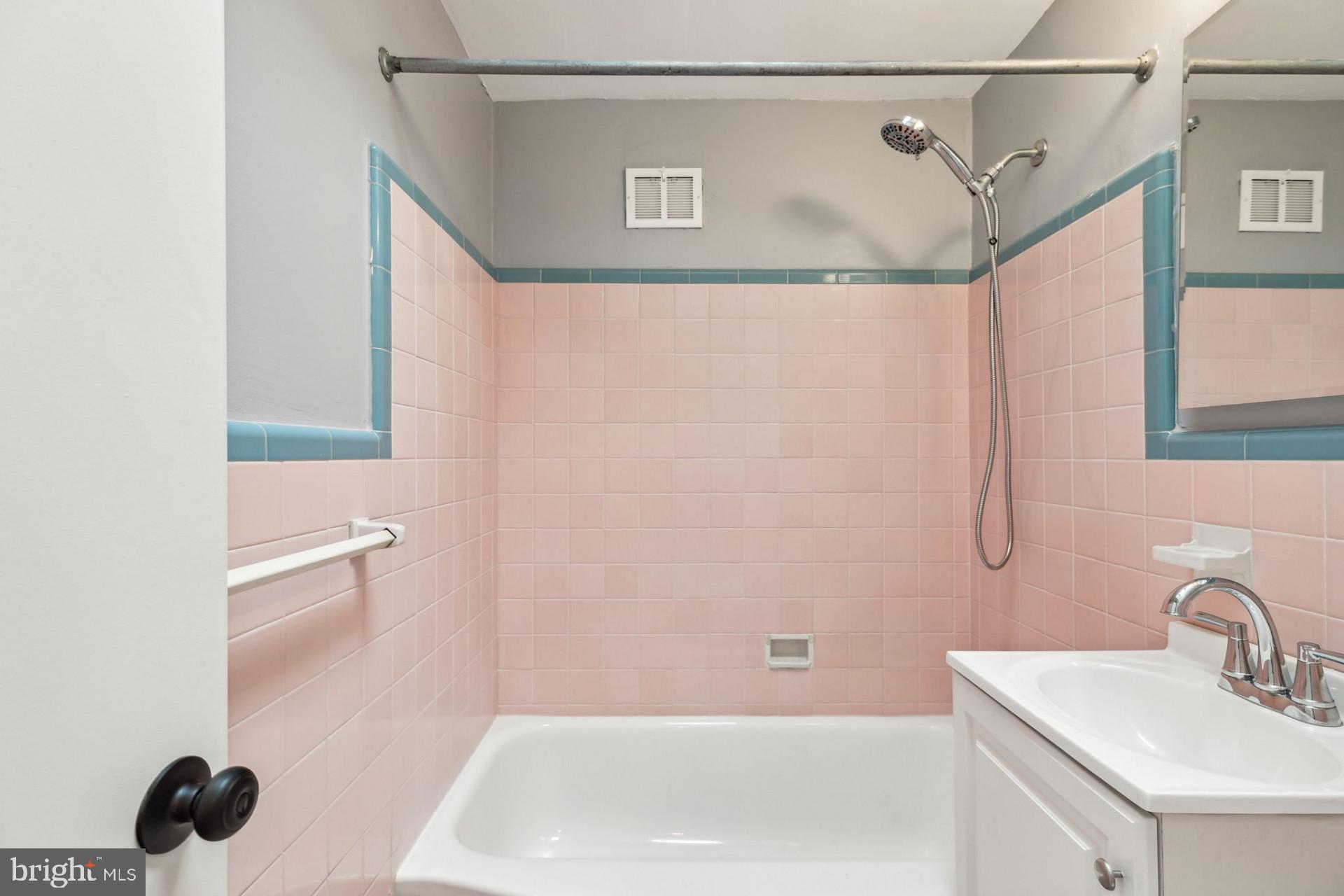 MAYFAIR - Residential