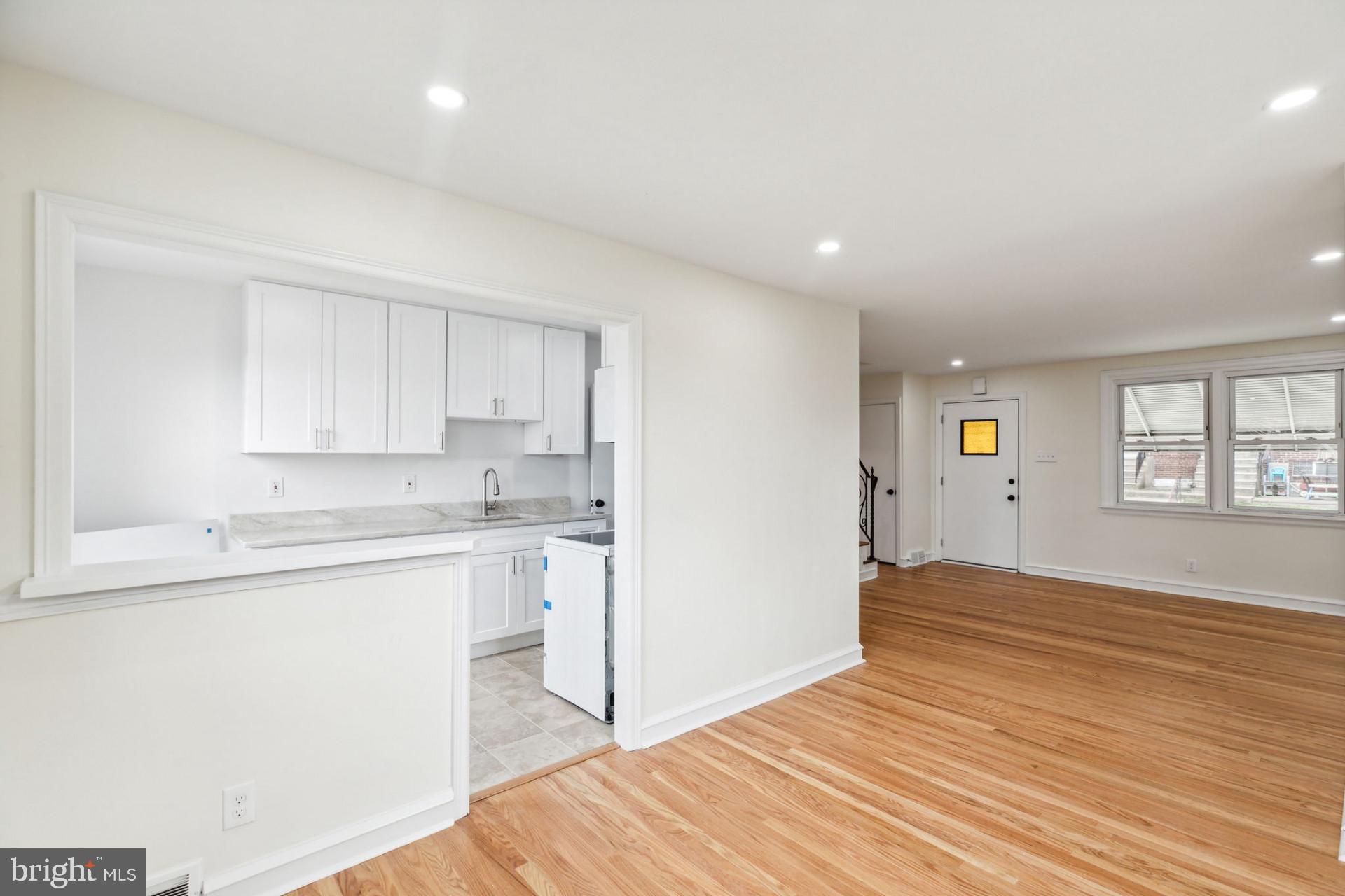 MAYFAIR - Residential