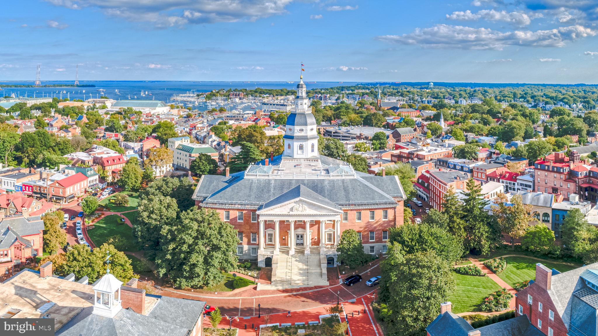 PRESIDENTS HILL - Residential