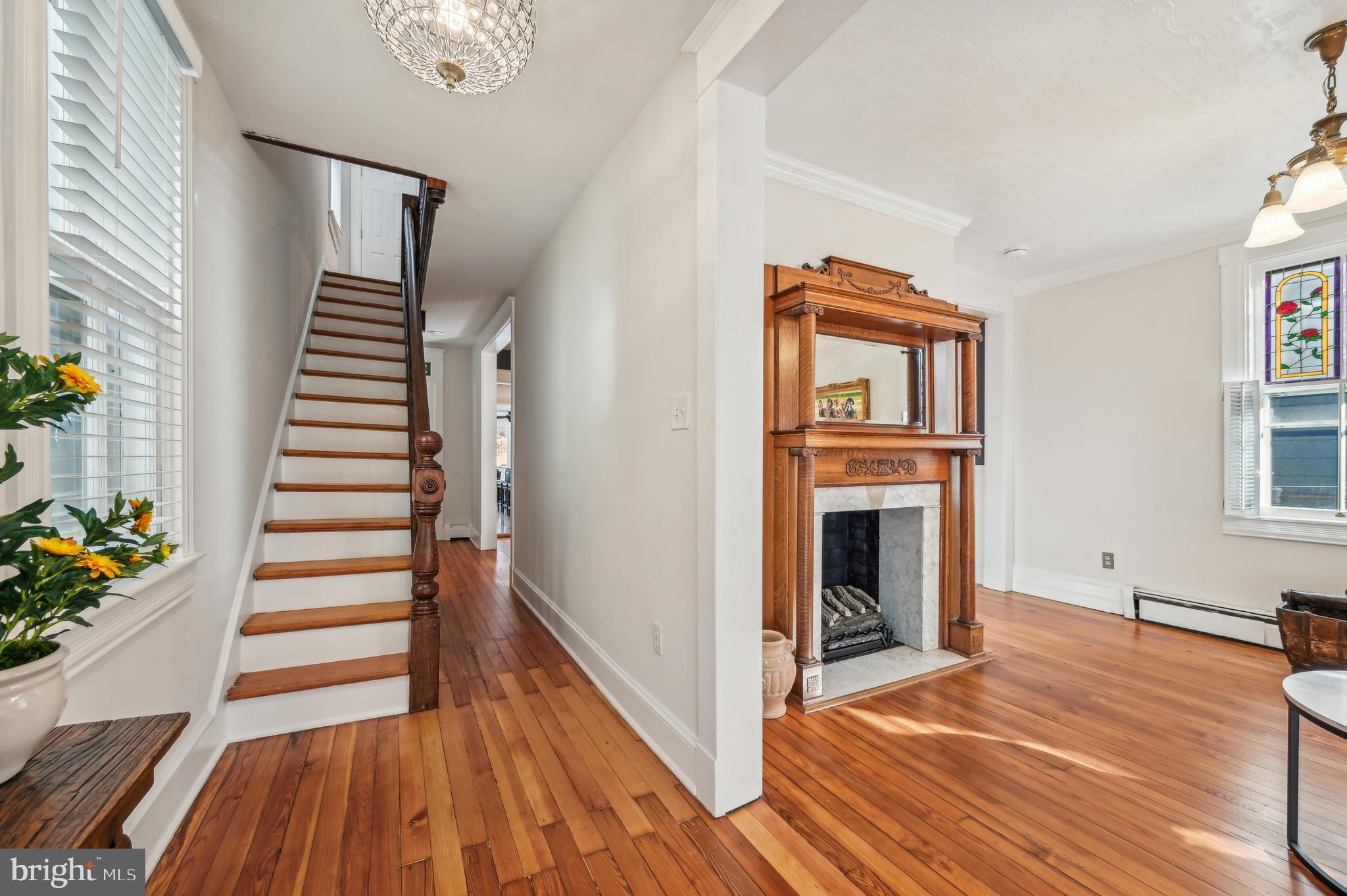 PRESIDENTS HILL - Residential