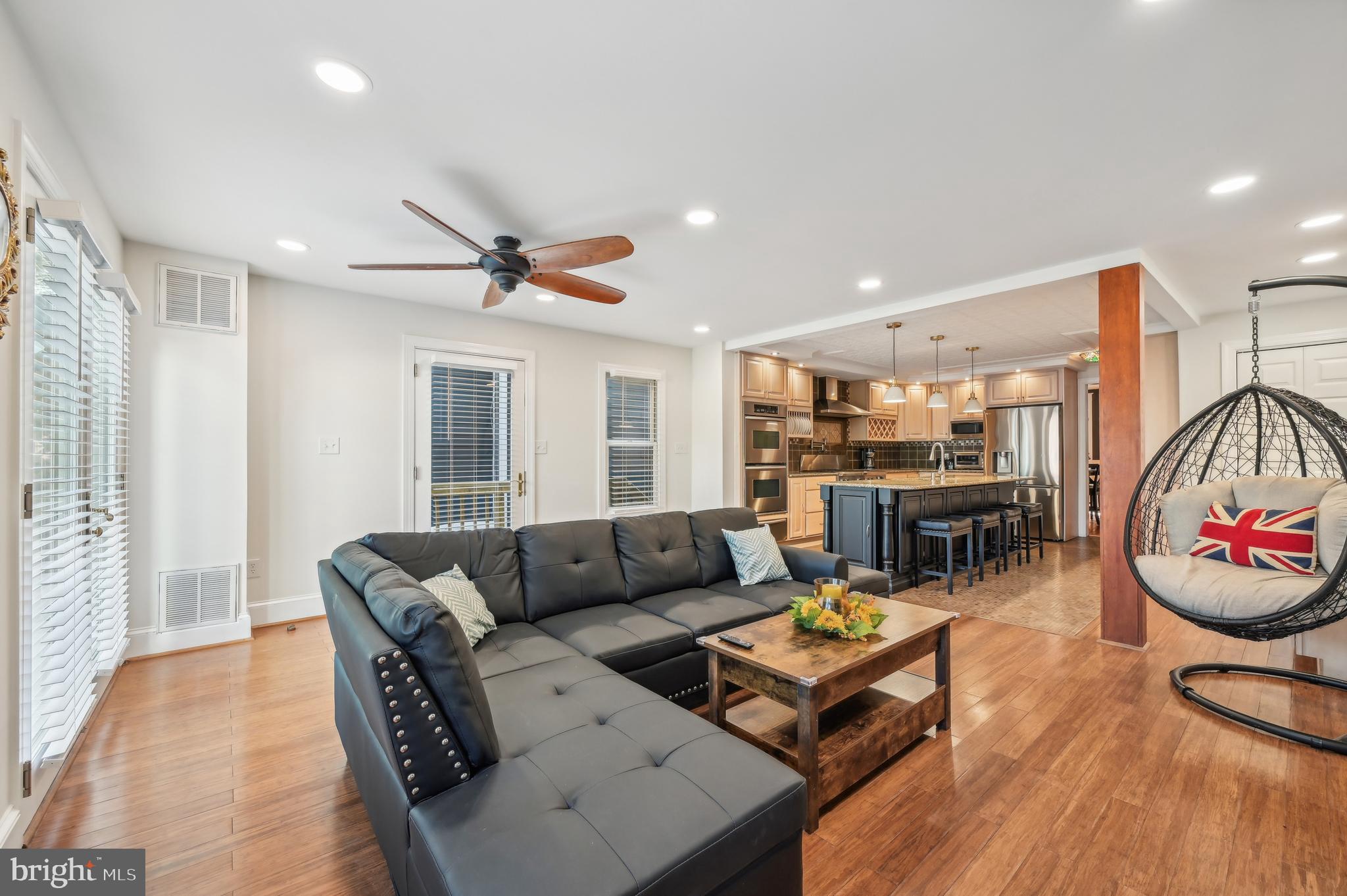 PRESIDENTS HILL - Residential