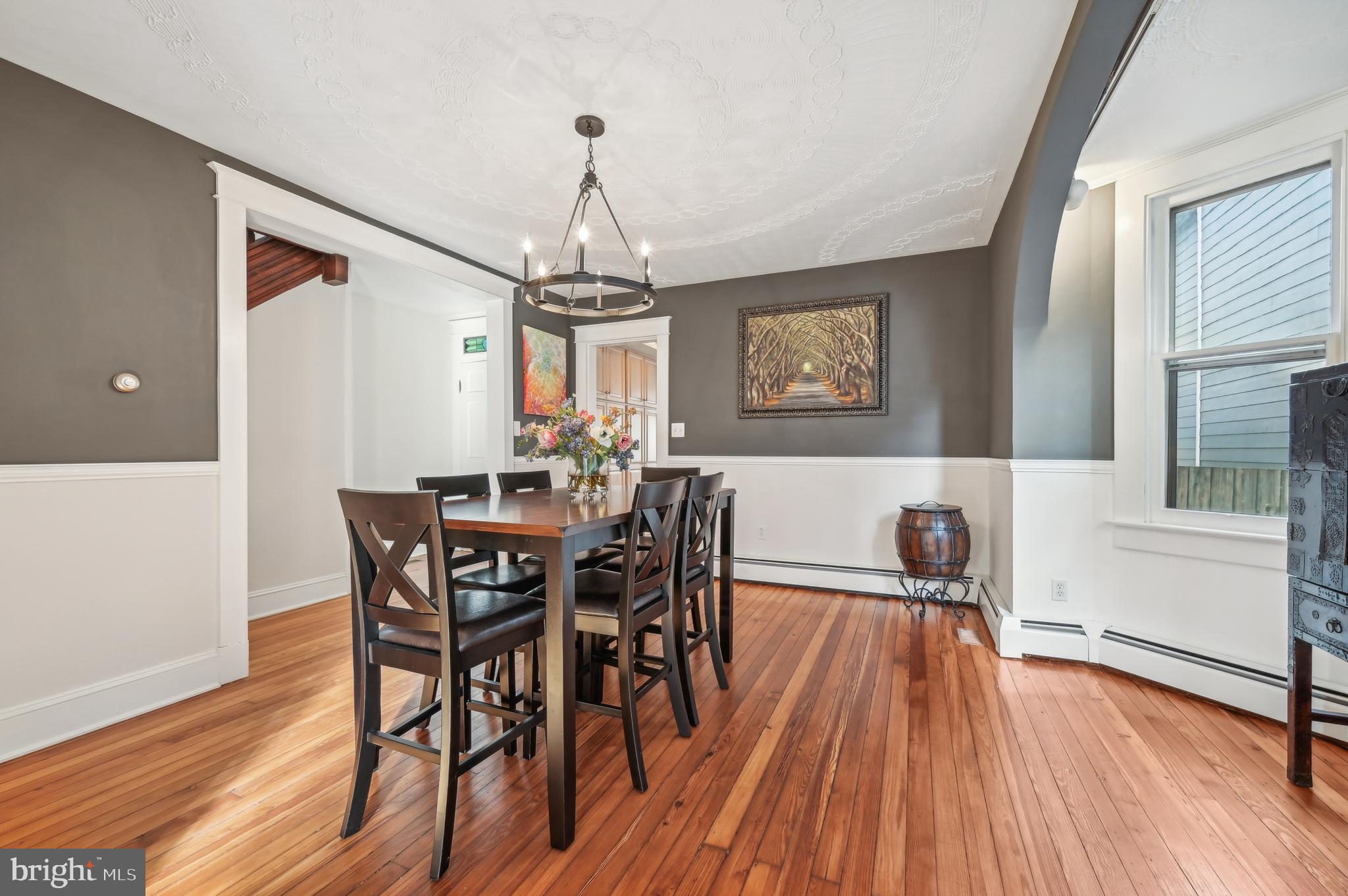 PRESIDENTS HILL - Residential