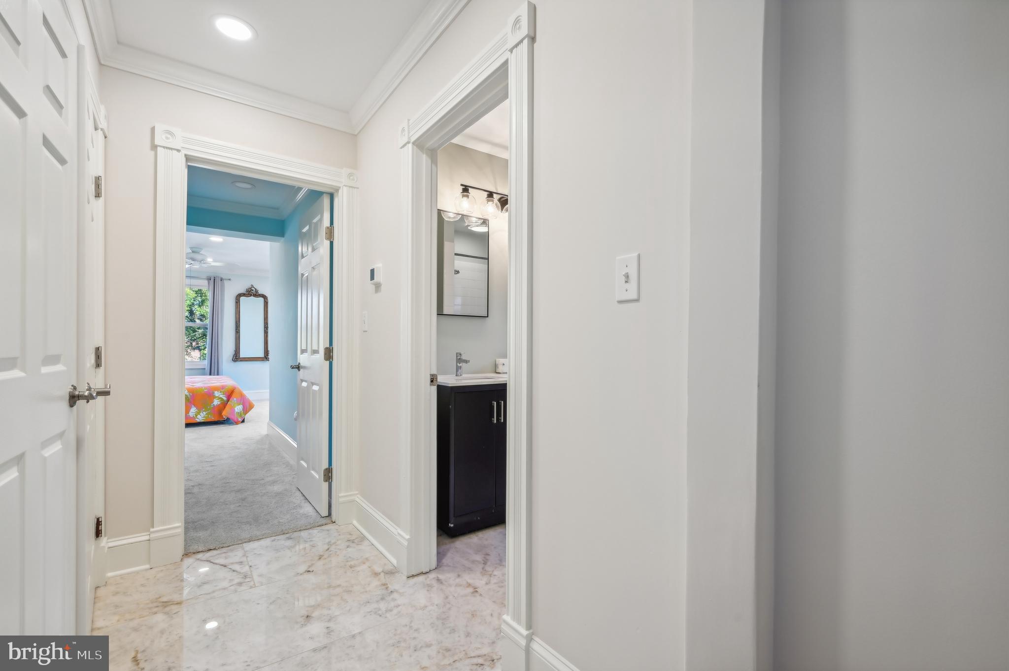 PRESIDENTS HILL - Residential