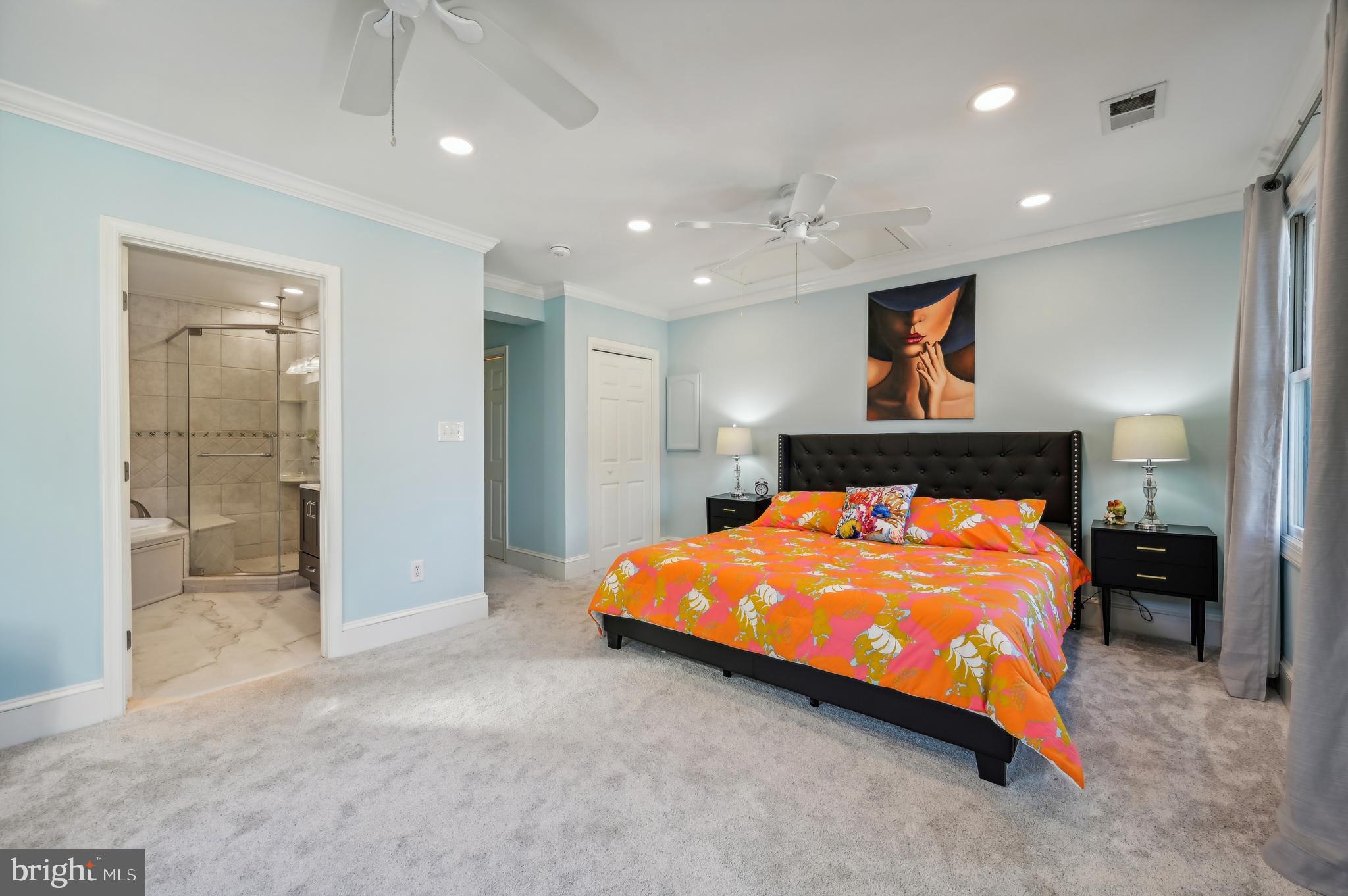 PRESIDENTS HILL - Residential