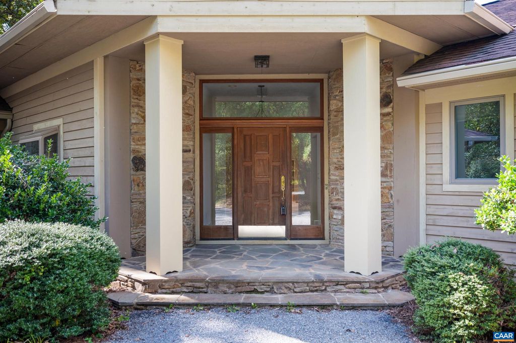 Photo of 477 Gidsville Rd, AMHERST, VA 24521 (MLS # 669797)
