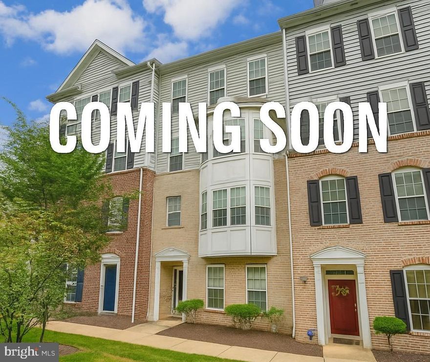 Spacious 2-level condo in Historic Manassas! Upper-level unit offers 3 bedrooms, 2.5 baths, and an open floor plan with large living room, formal dining, and kitchen/family room combo. Kitchen features granite counters, stainless steel appliances, breakfast bar seating, pantry, and breakfast nook. The primary suite includes 2 walk-in closets and a luxury bath with dual vanities and seamless glass shower. Two additional bedrooms share a hall bath with dual vanity. Laundry is on the bedroom level. Attached garage plus driveway parking. Less than 1 mile to VRE and Old Town shops, dining, and entertainment. Harris Pavilion, farmers market, and year-round activities just minutes away. Easy living in a convenient location—ready for immediate move-in!