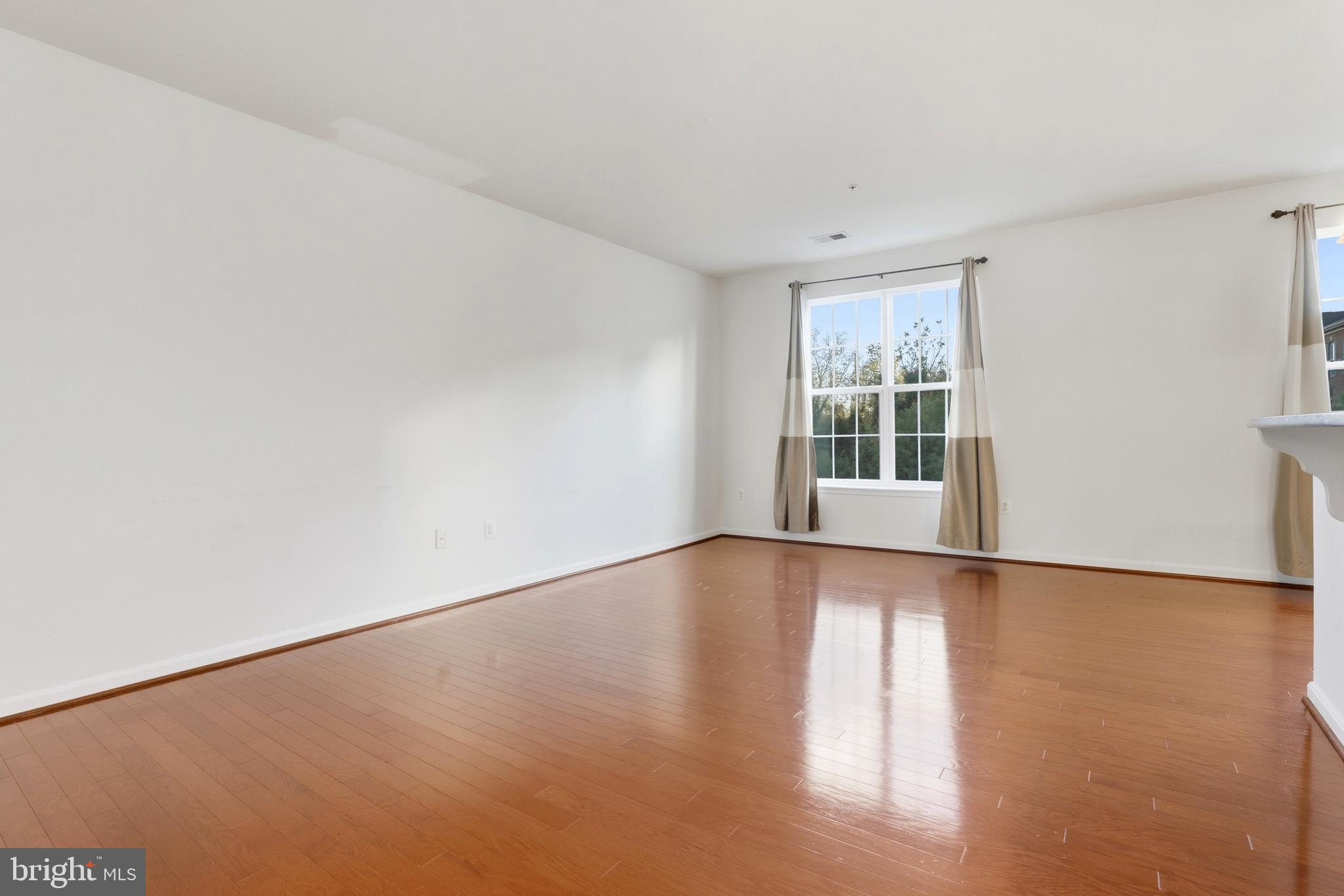 LEE SQUARE - Residential Lease