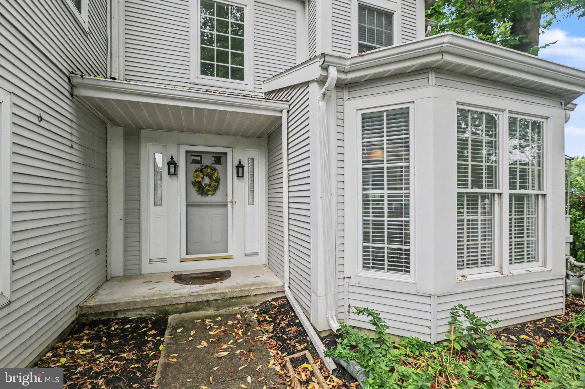 547 S 3RD STREET