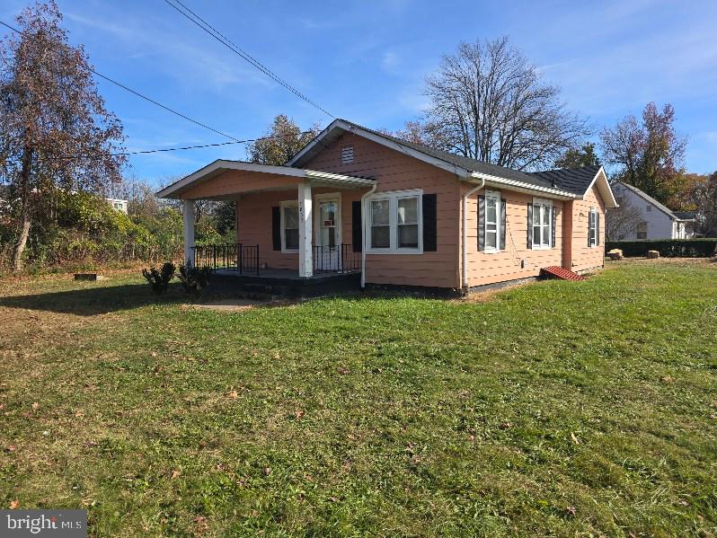 SPOTSWOOD VILLAGE - Residential