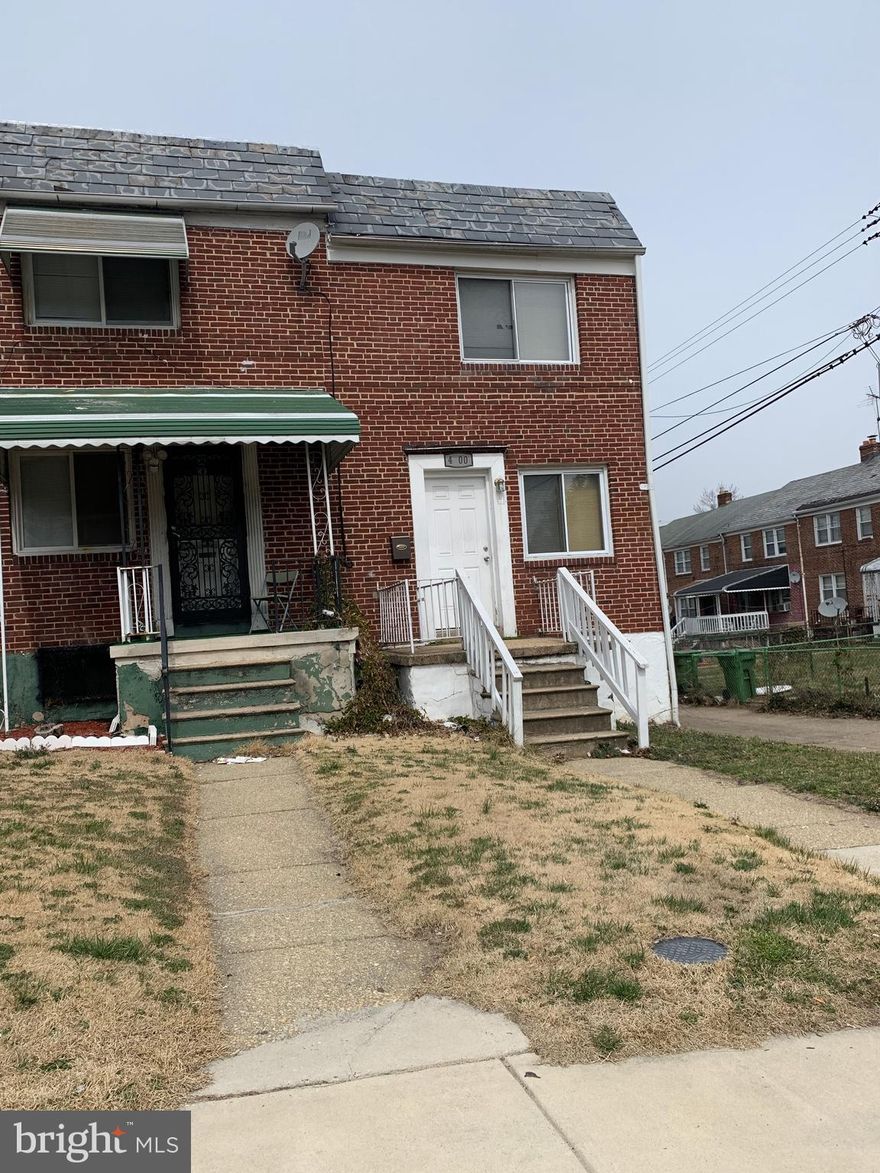 Build your investment portfolio. Currently, tenant occupied with a long term tenant that would like to stay. Rent is $1100 a month. 24 -hour notice required.
