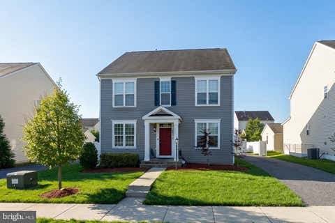 Photo of 12017 Spring Beauty Road, BRISTOW, VA 20136 (MLS # VAPW2119958)